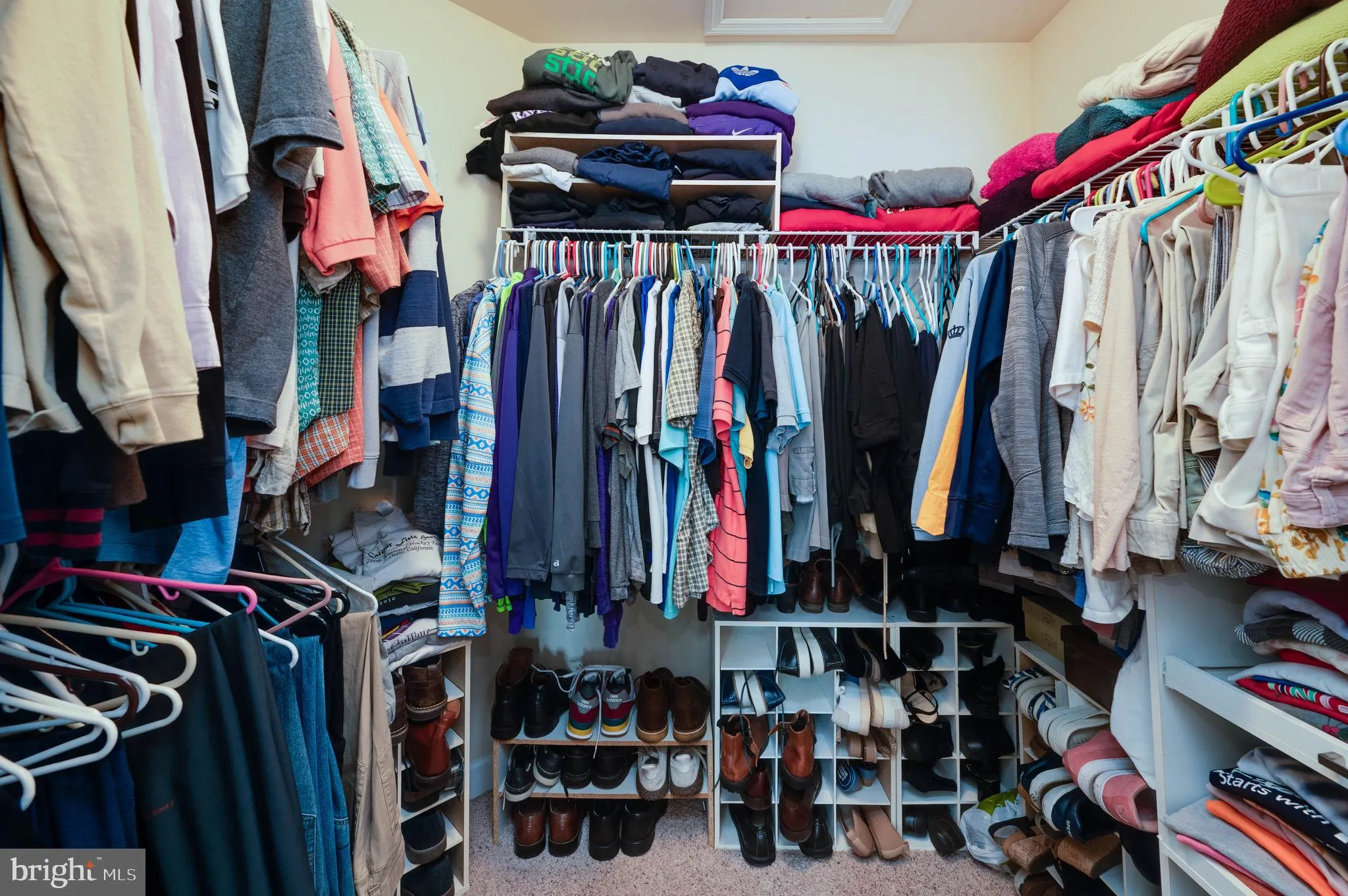 Blandon, Pennsylvania 19510, United States, 5 Bedrooms Bedrooms, ,4 BathroomsBathrooms,Residential,Pending,190914