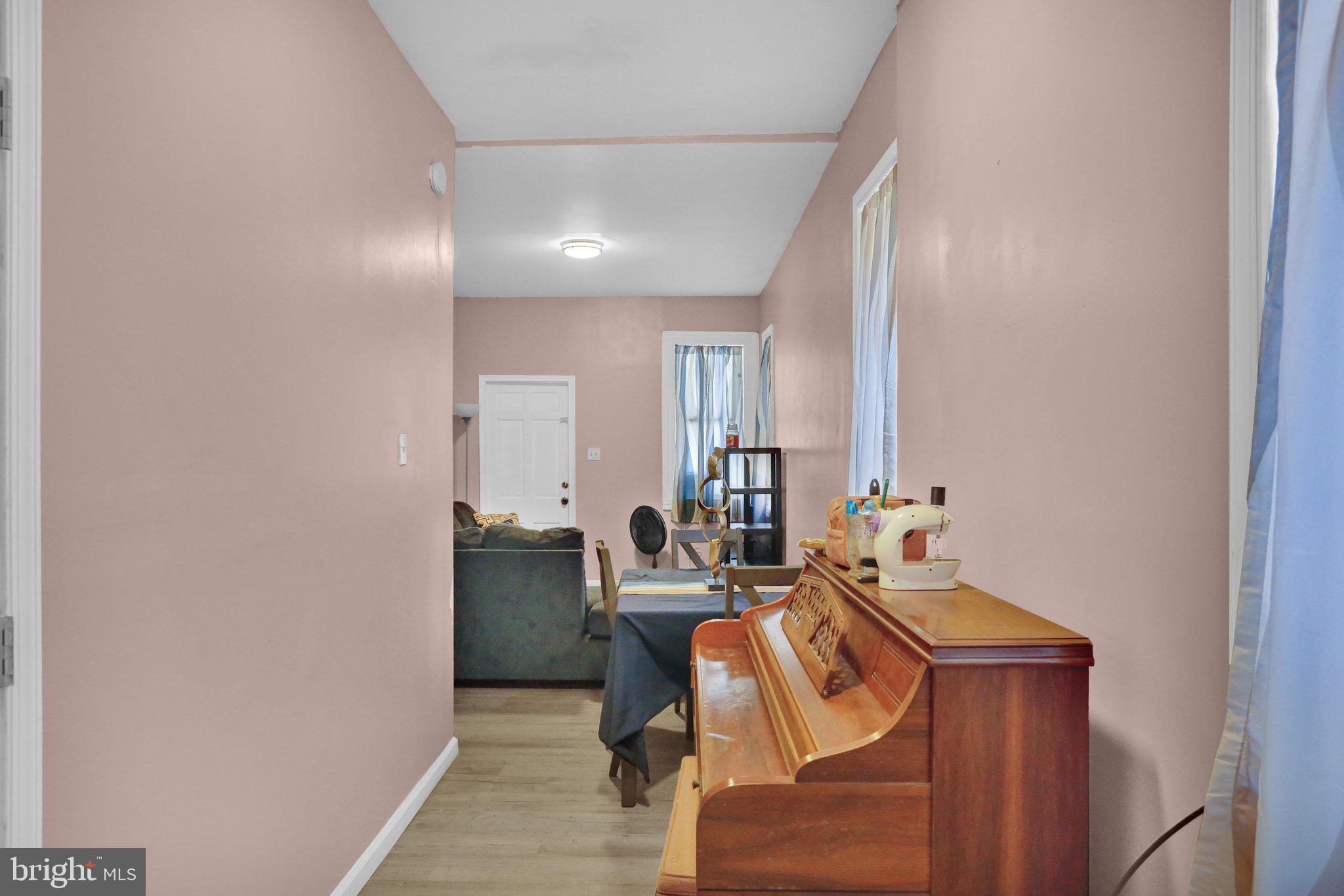 833 GREEN STREET