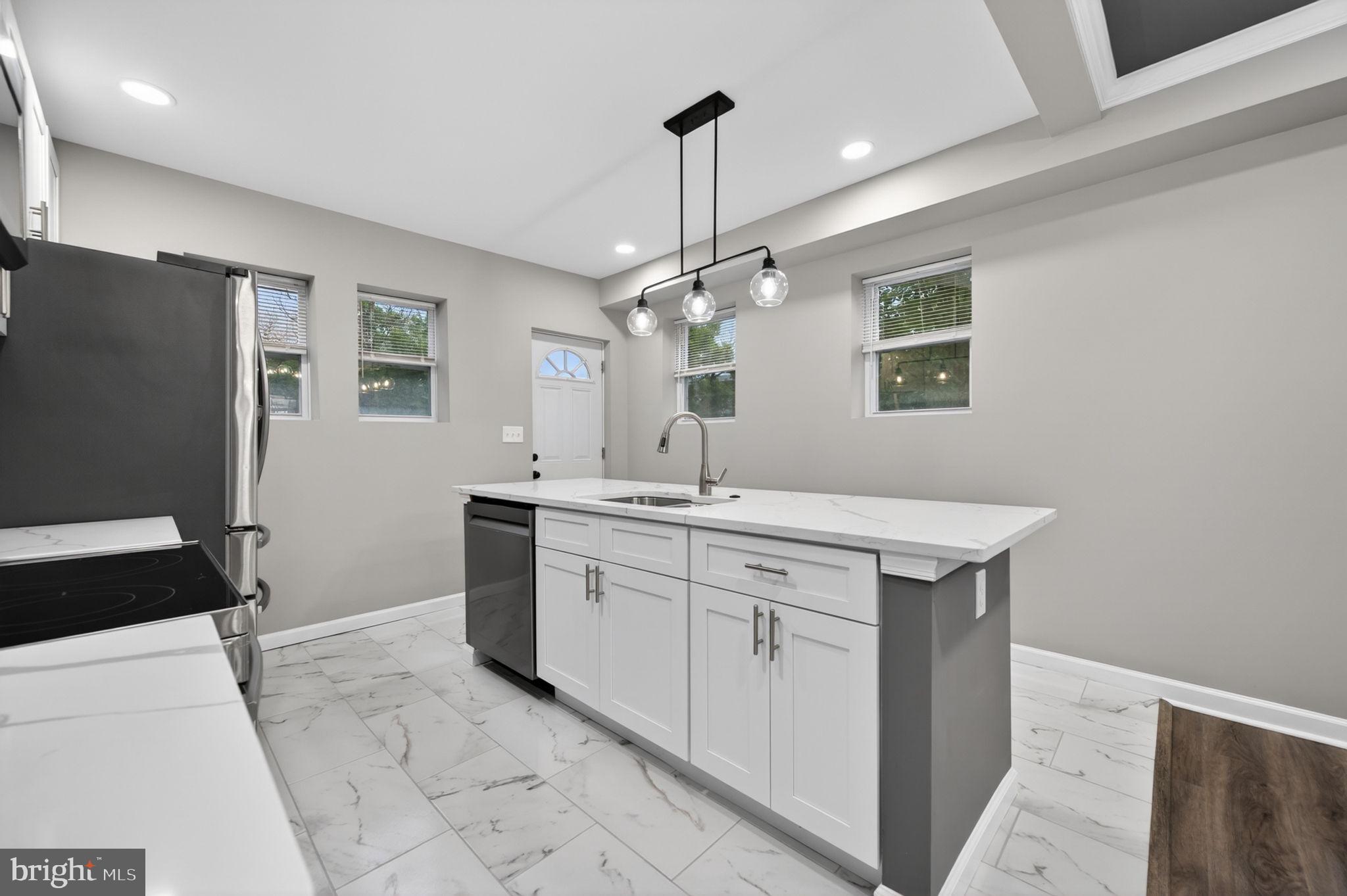 MIDWAY - Residential