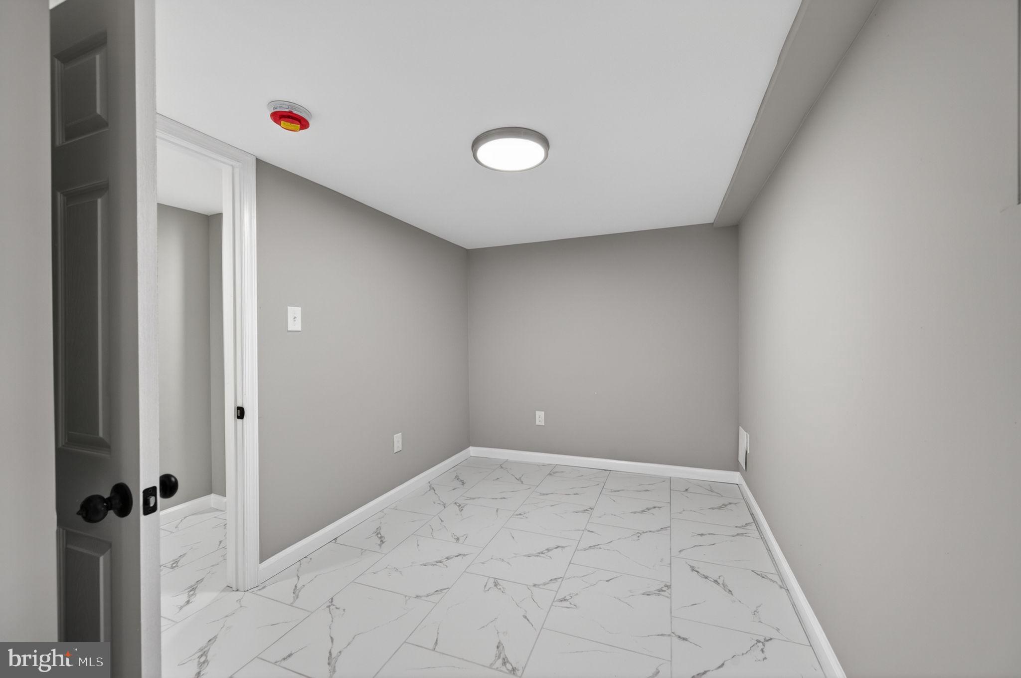 MIDWAY - Residential
