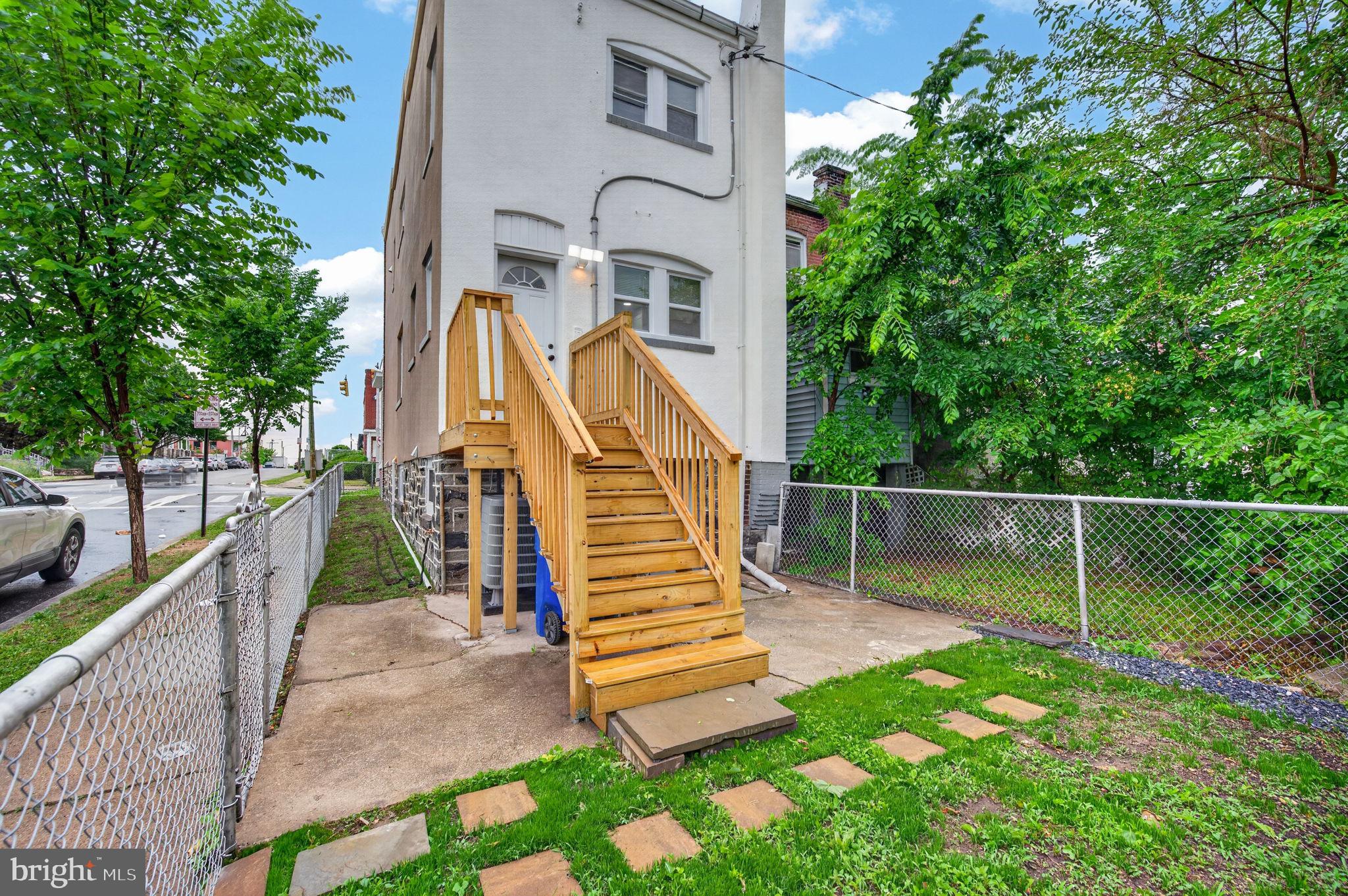 MIDWAY - Residential
