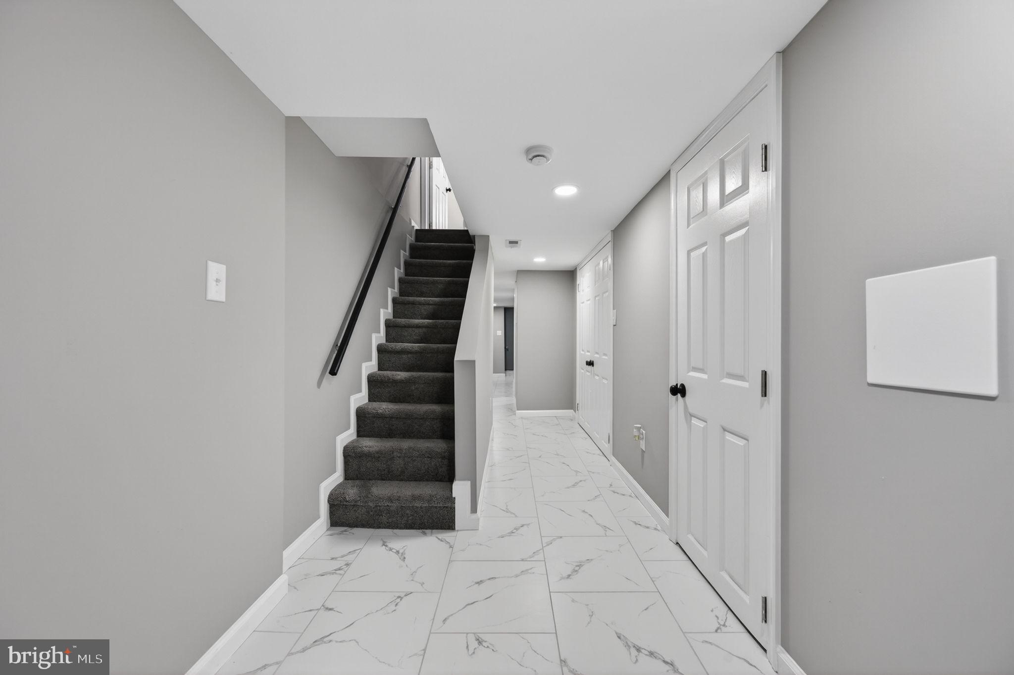 MIDWAY - Residential