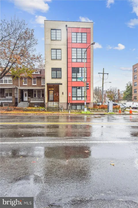 MLS: DCDC2185228