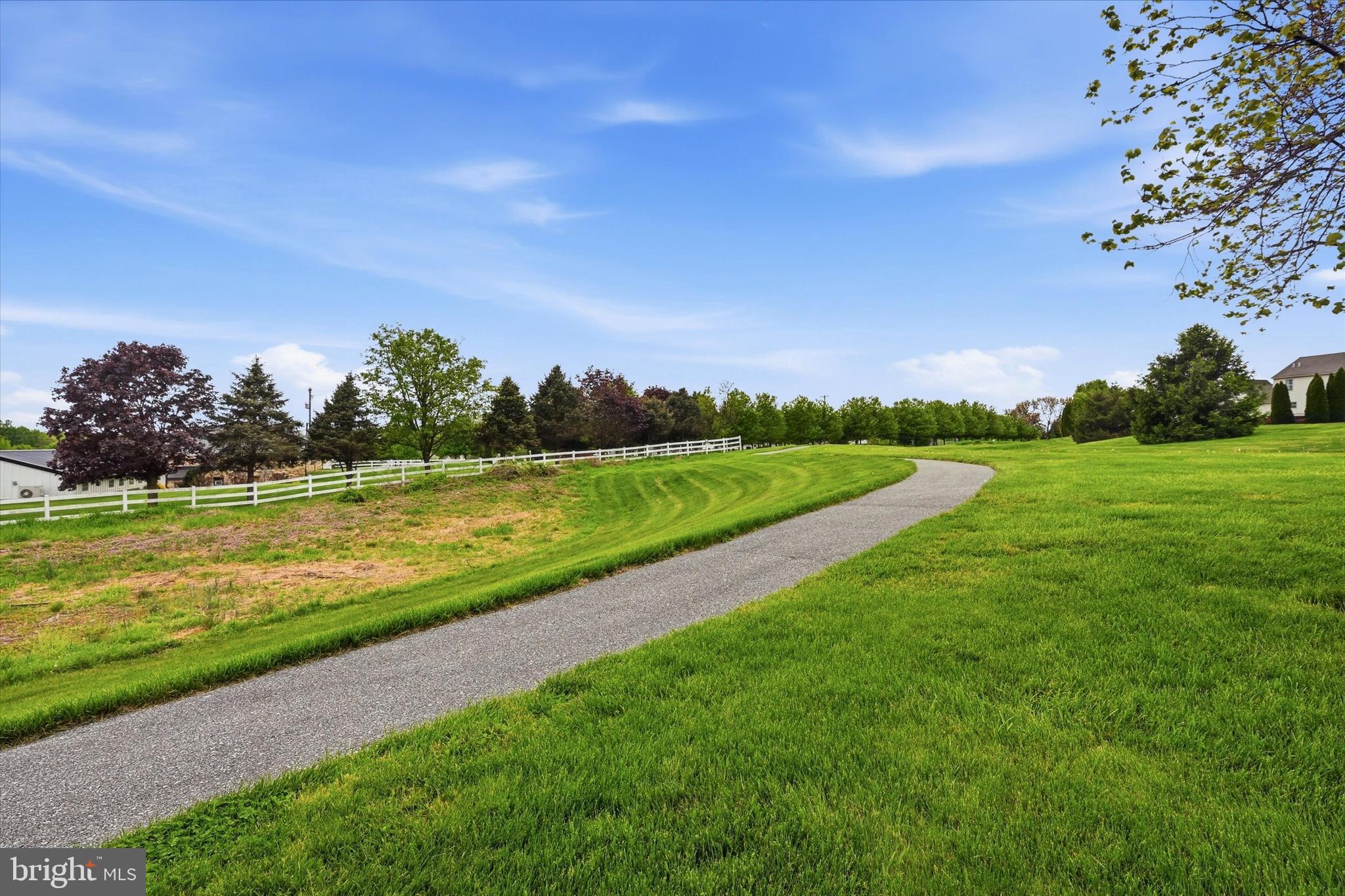 LAMBORN HUNT - Residential