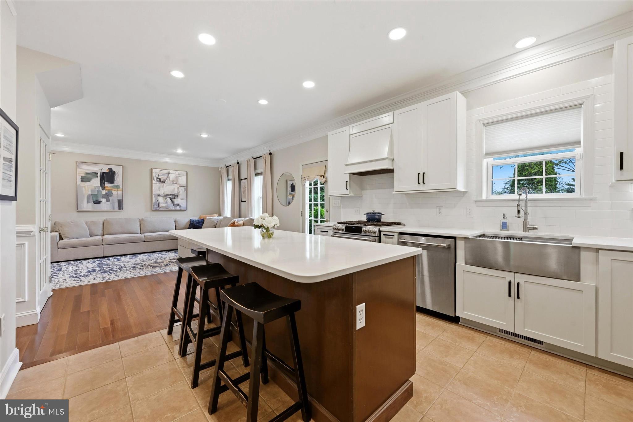 LAMBORN HUNT - Residential