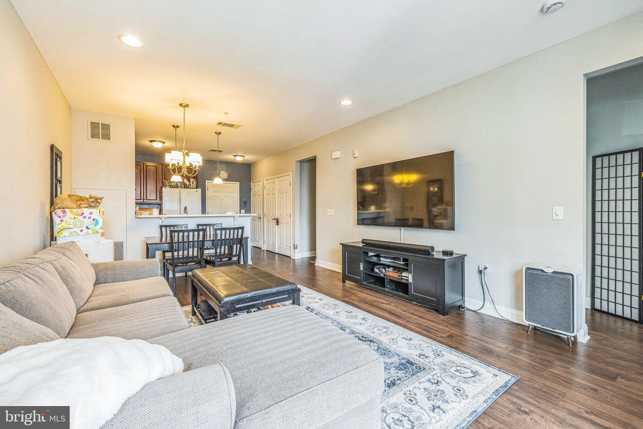 THE GRANDE AT RIVERVIEW - Residential Lease