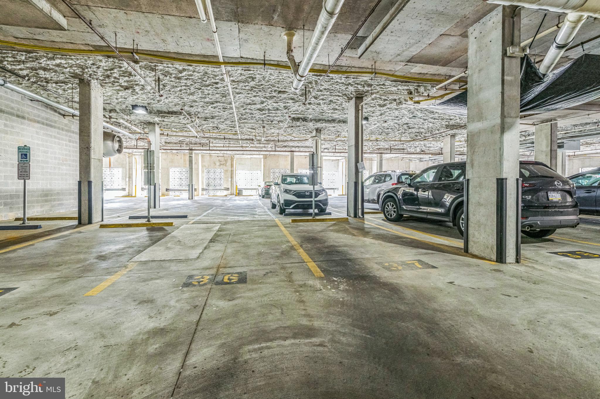 THE GRANDE AT RIVERVIEW - Residential Lease