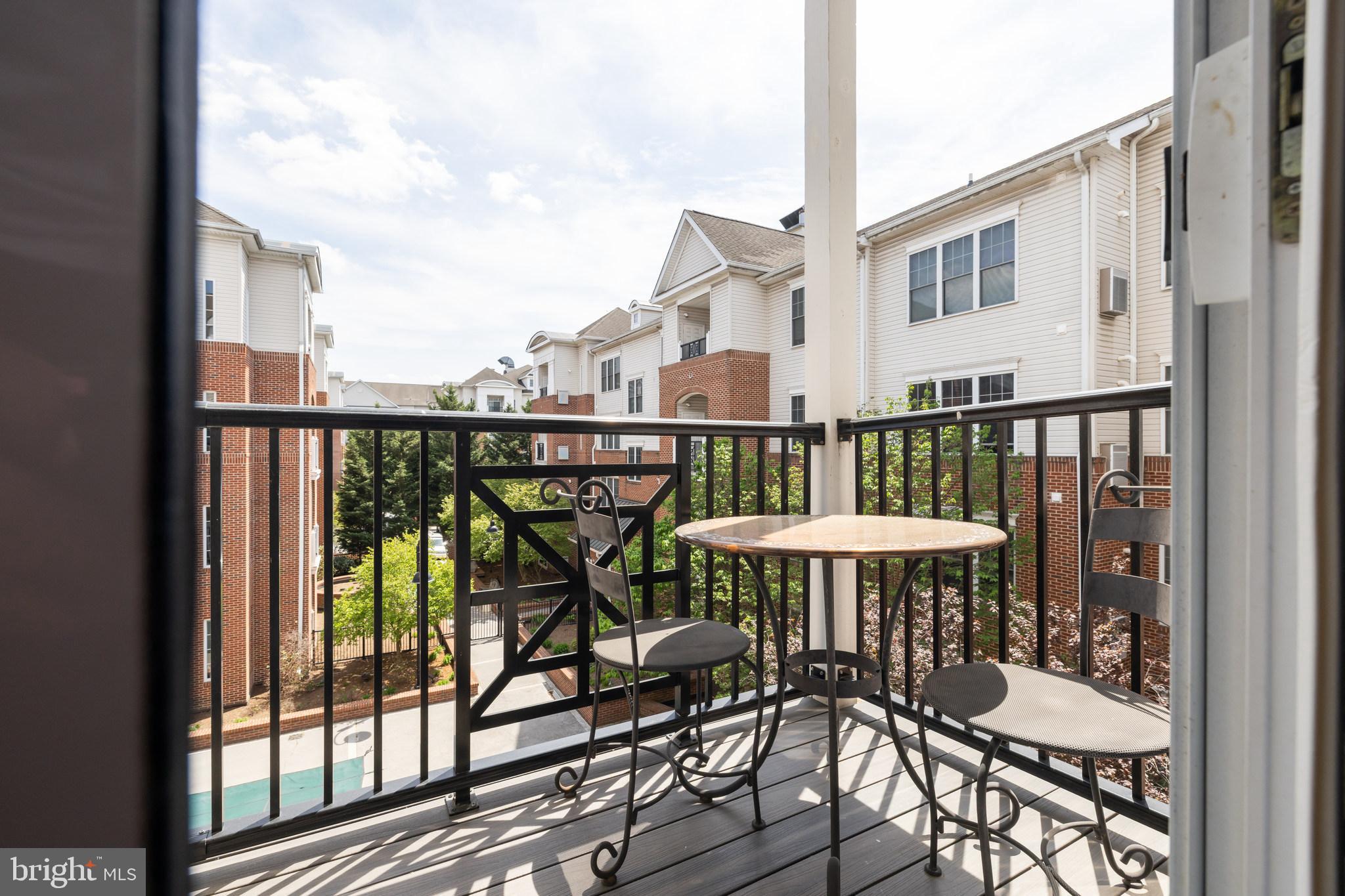 THE GRANDE AT RIVERVIEW - Residential Lease