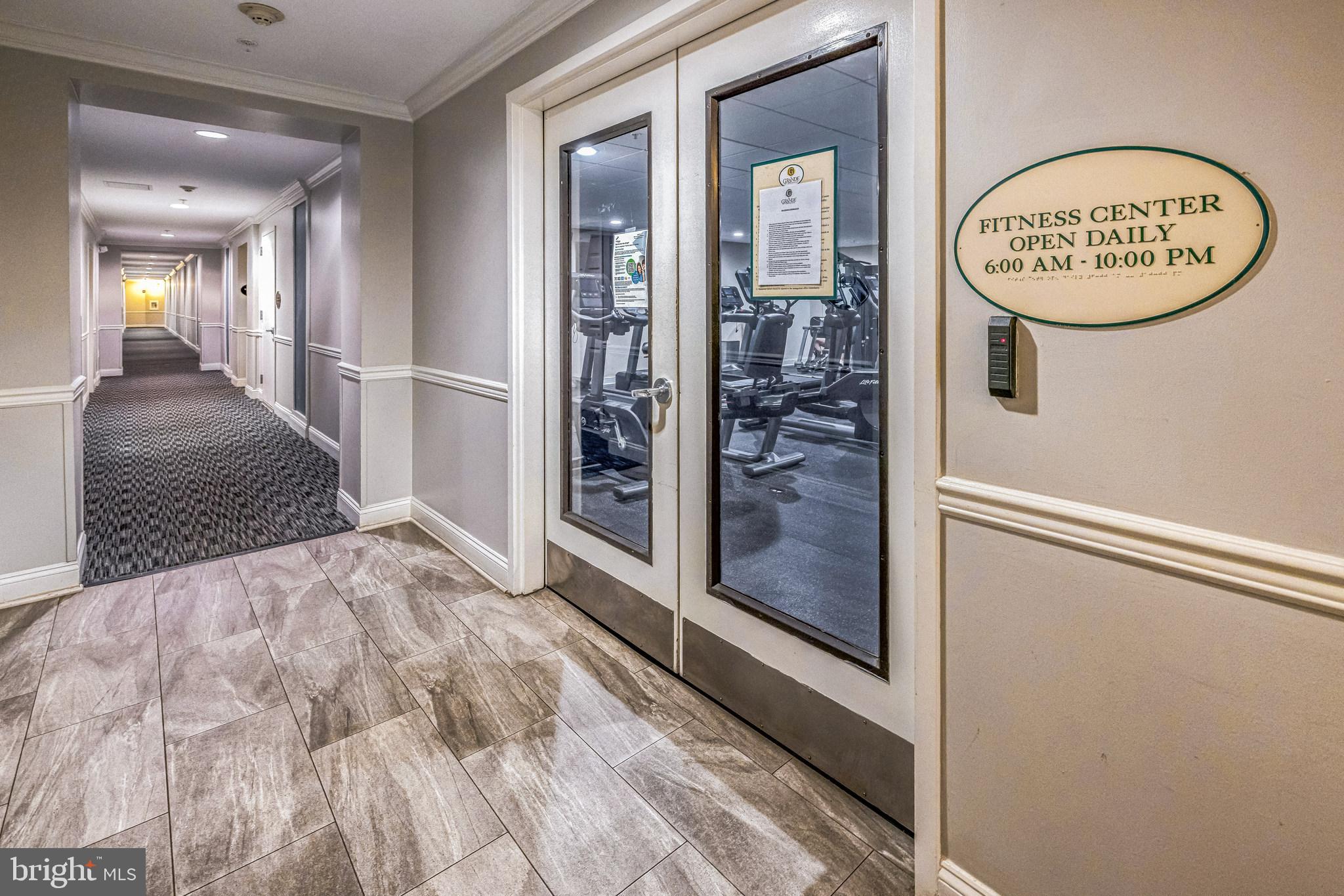 THE GRANDE AT RIVERVIEW - Residential Lease