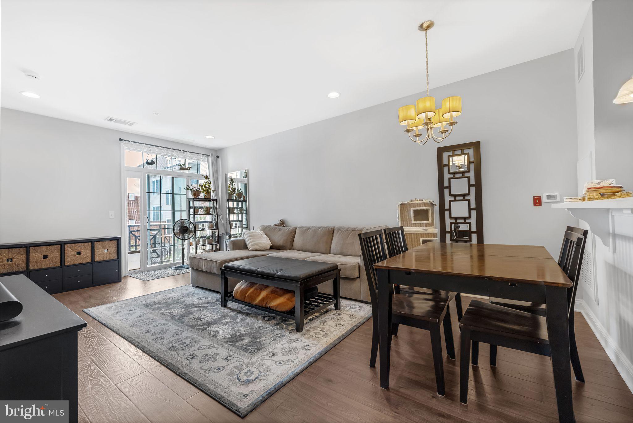 THE GRANDE AT RIVERVIEW - Residential Lease