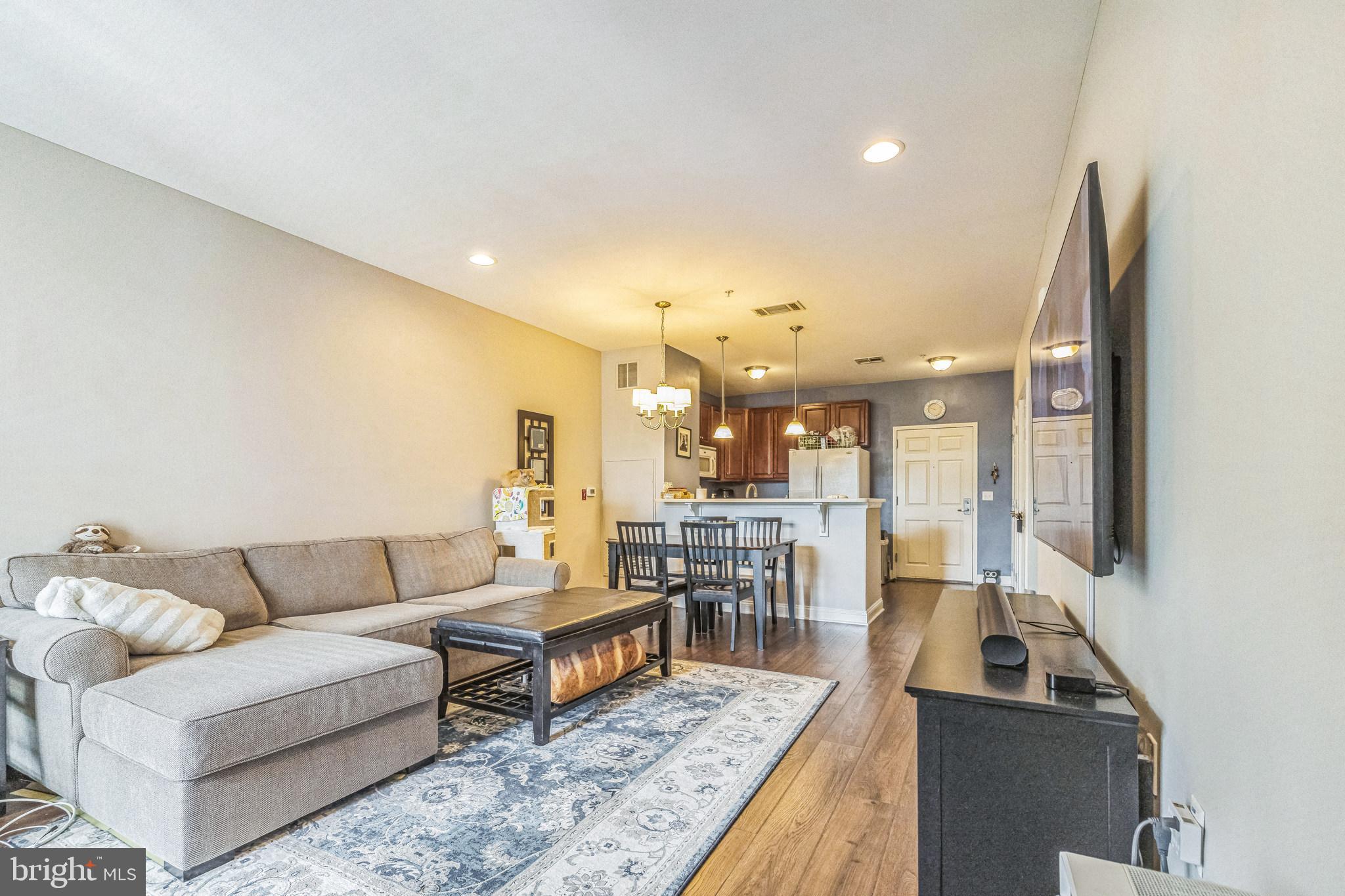 THE GRANDE AT RIVERVIEW - Residential Lease