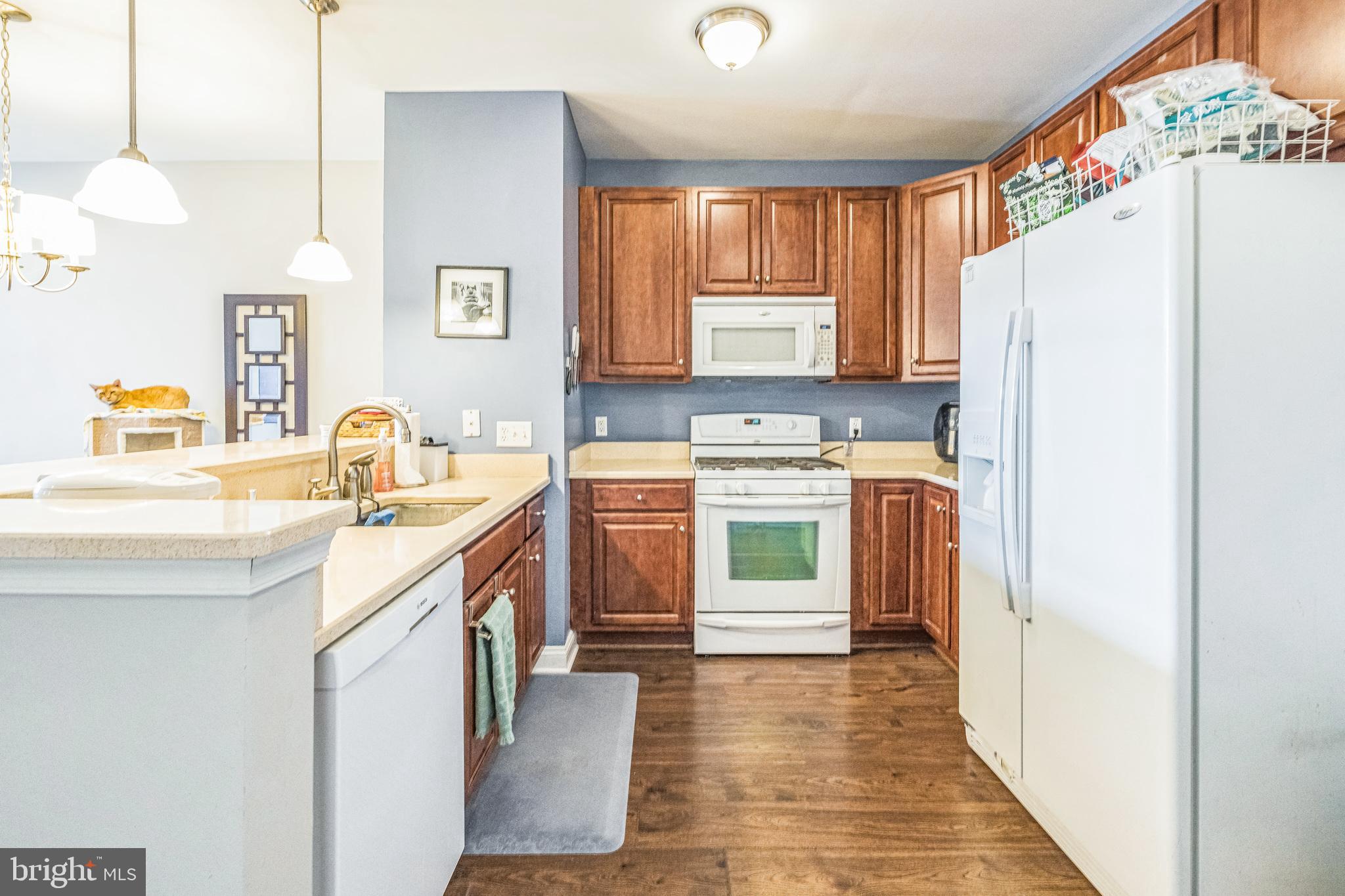 THE GRANDE AT RIVERVIEW - Residential Lease