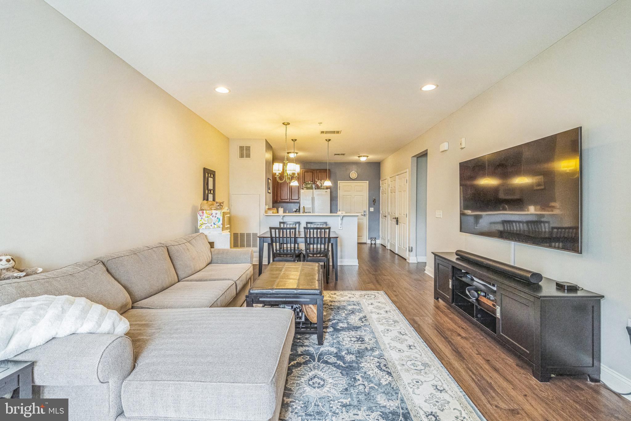 THE GRANDE AT RIVERVIEW - Residential Lease