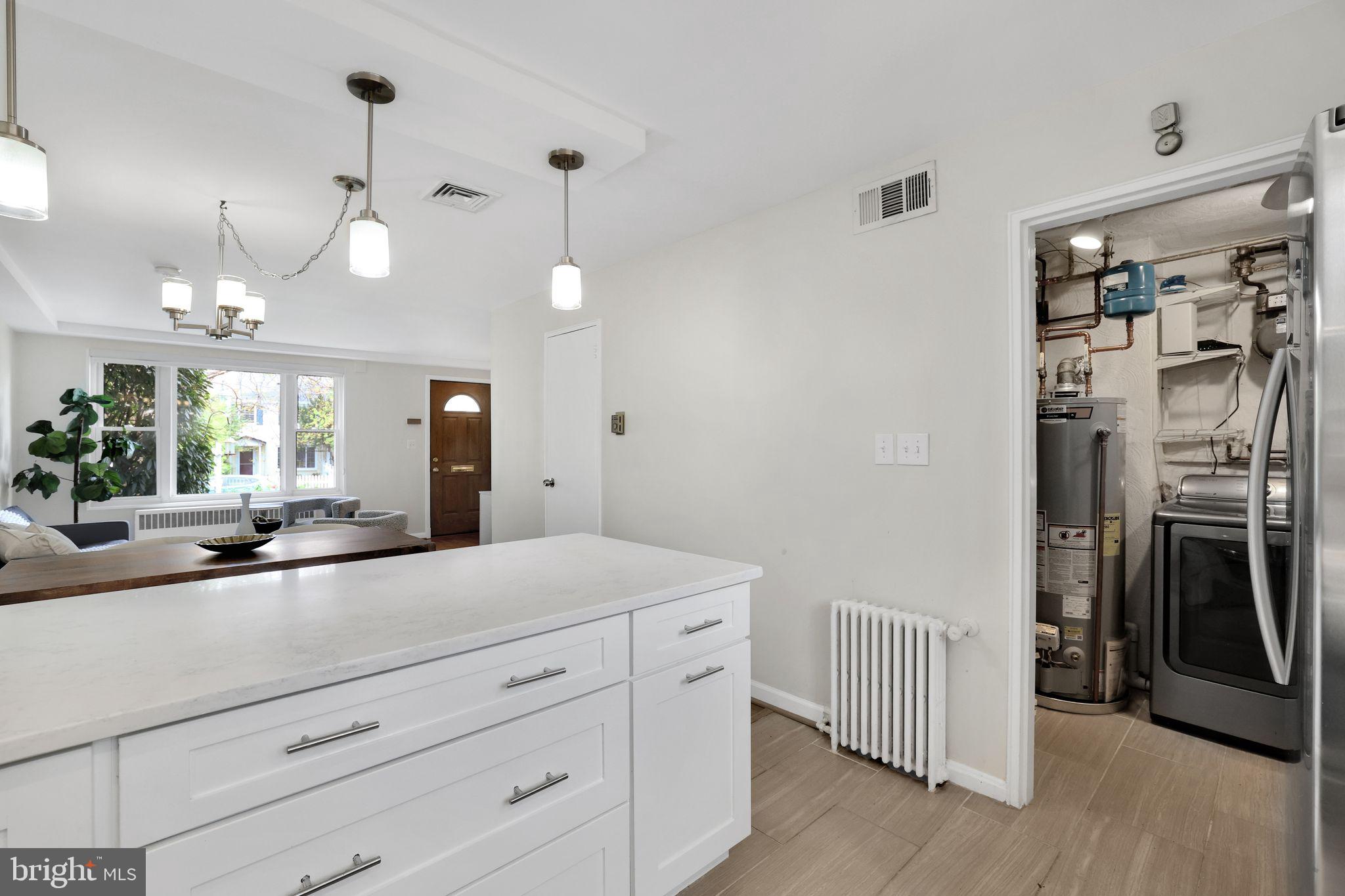 KENWOOD TOWERS - Residential