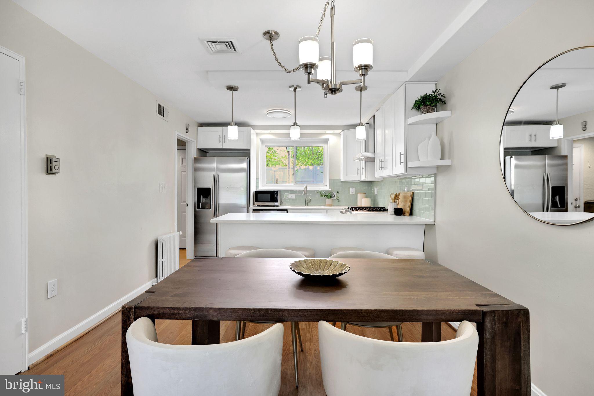 KENWOOD TOWERS - Residential