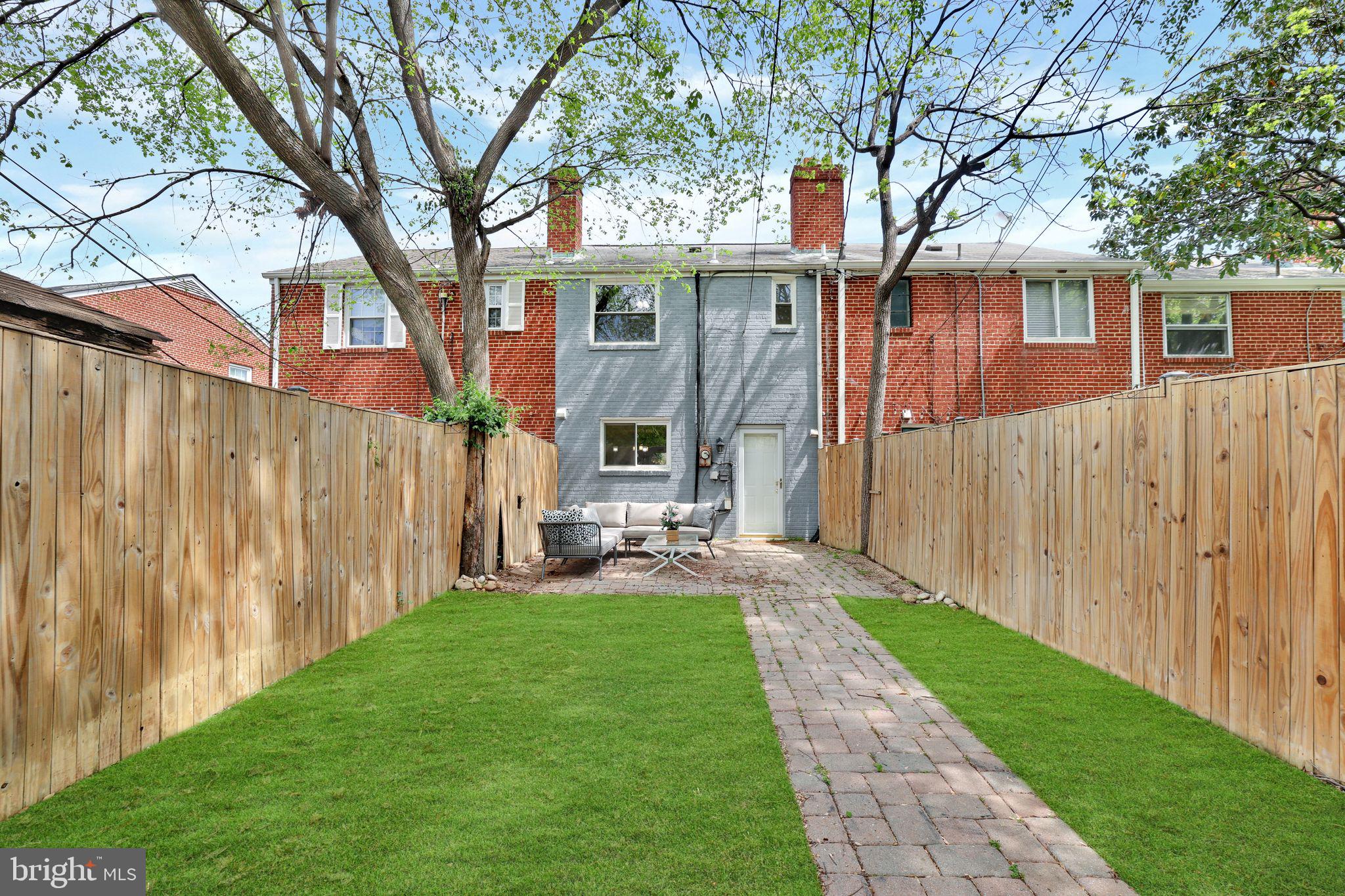 KENWOOD TOWERS - Residential