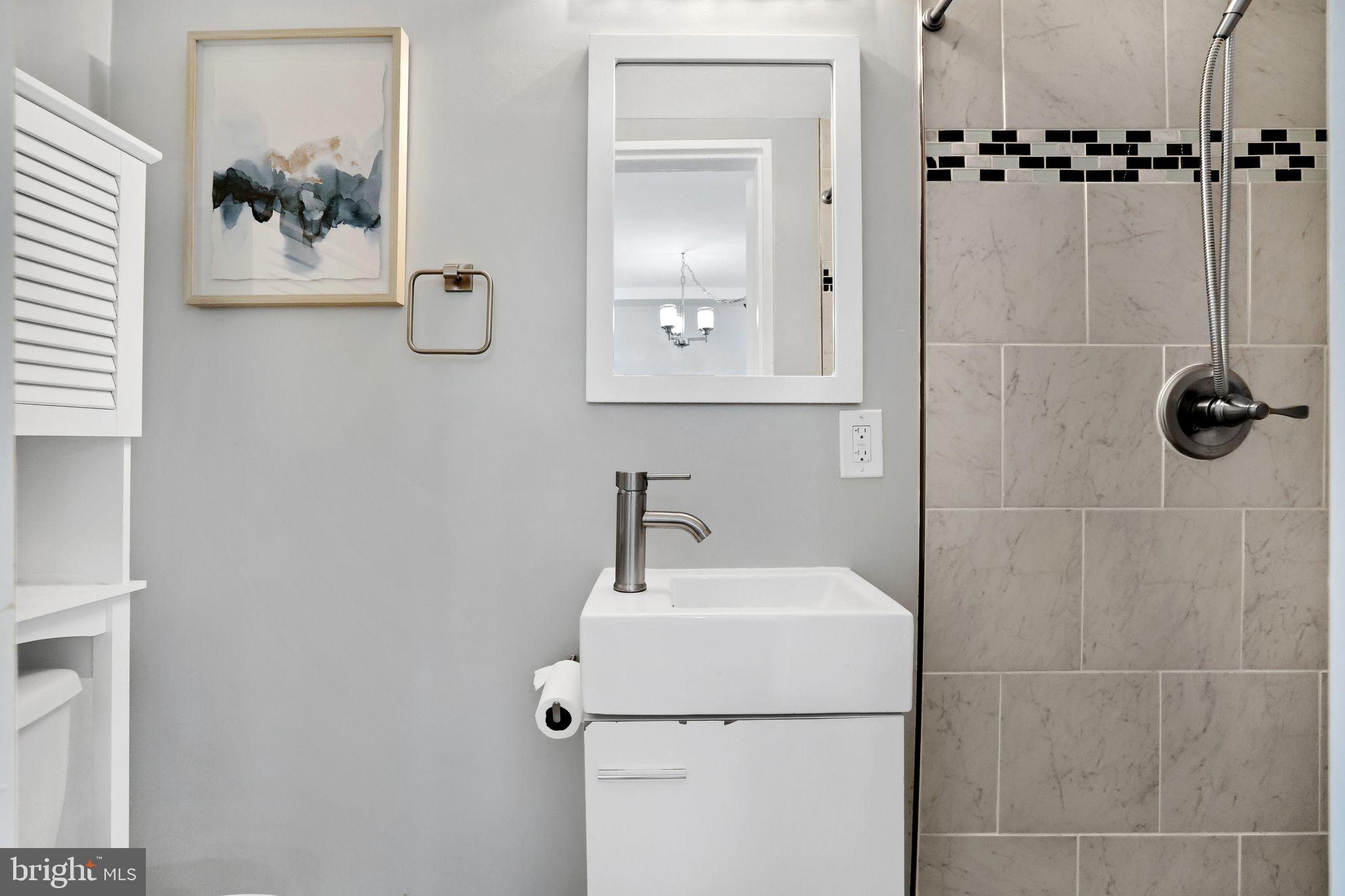 KENWOOD TOWERS - Residential