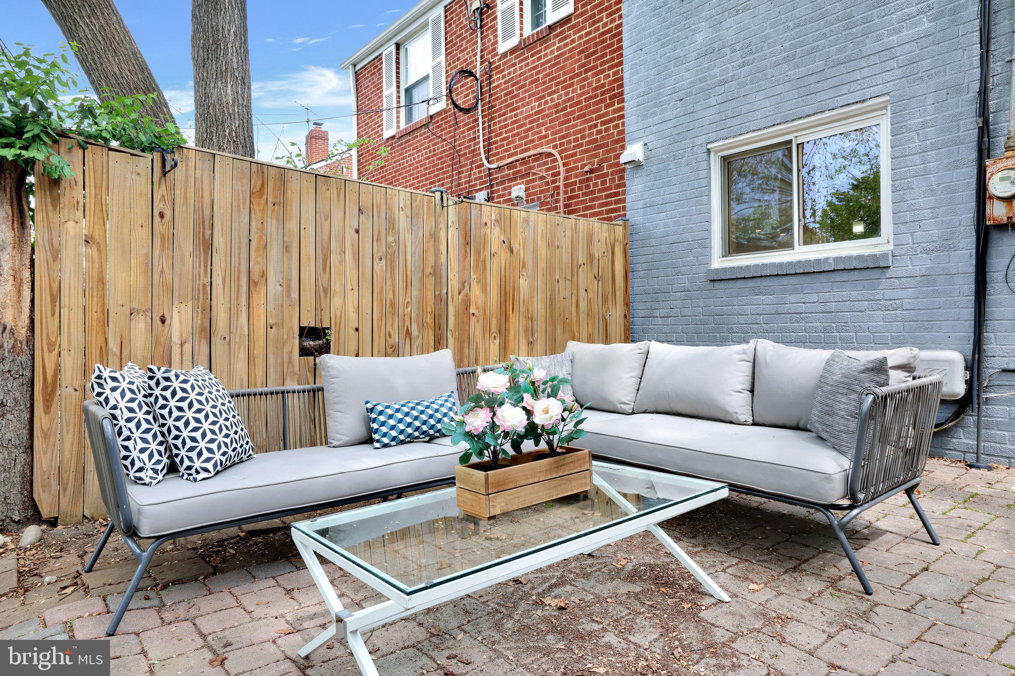 KENWOOD TOWERS - Residential