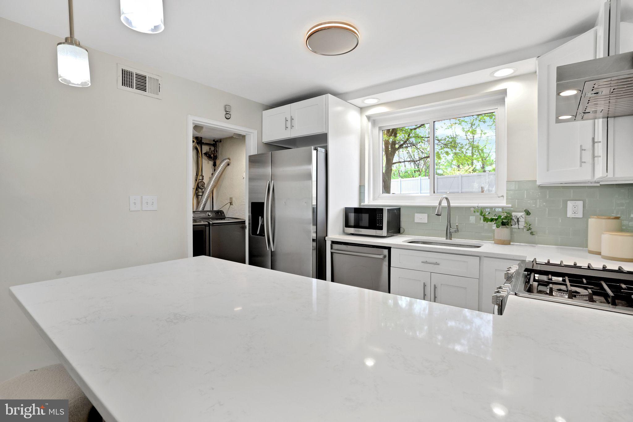 KENWOOD TOWERS - Residential