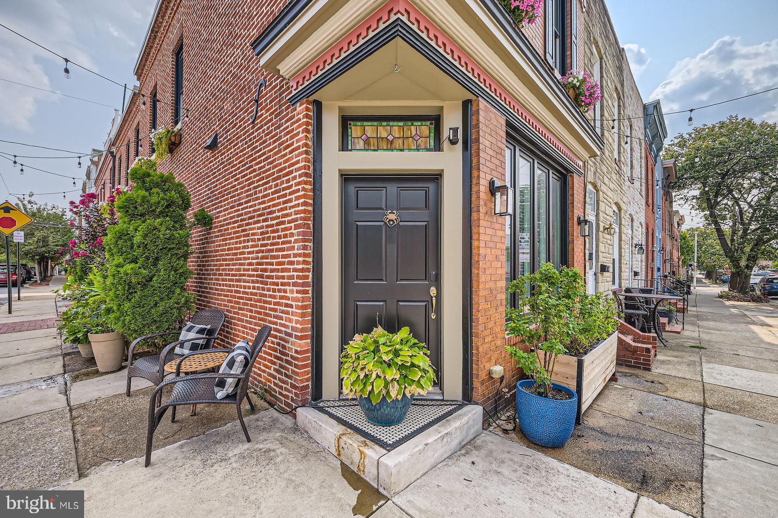 3223 ELLIOTT STREET