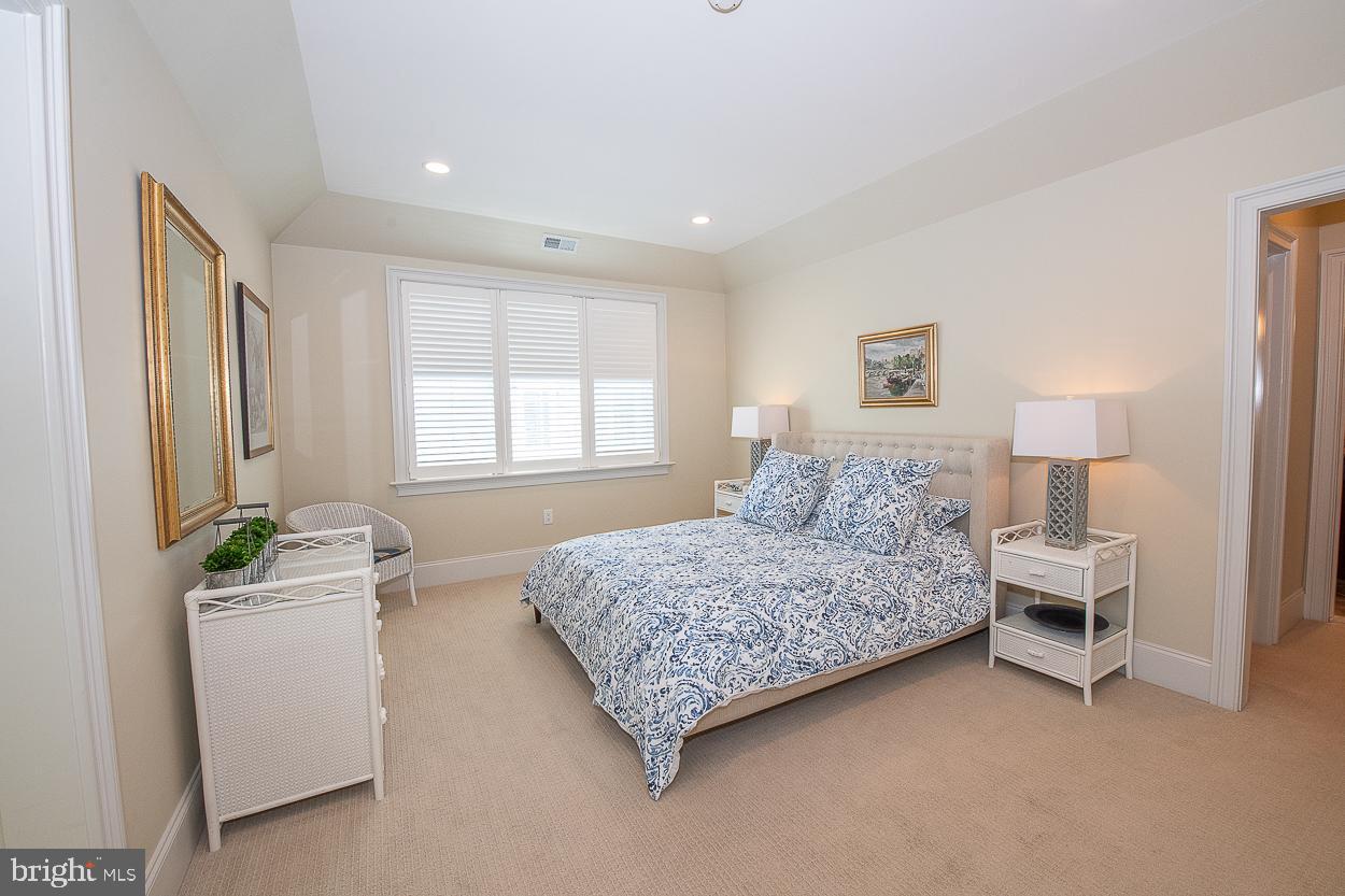 HAVERFORD RESERVE - Residential