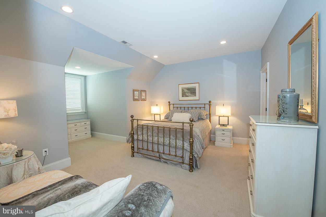 HAVERFORD RESERVE - Residential