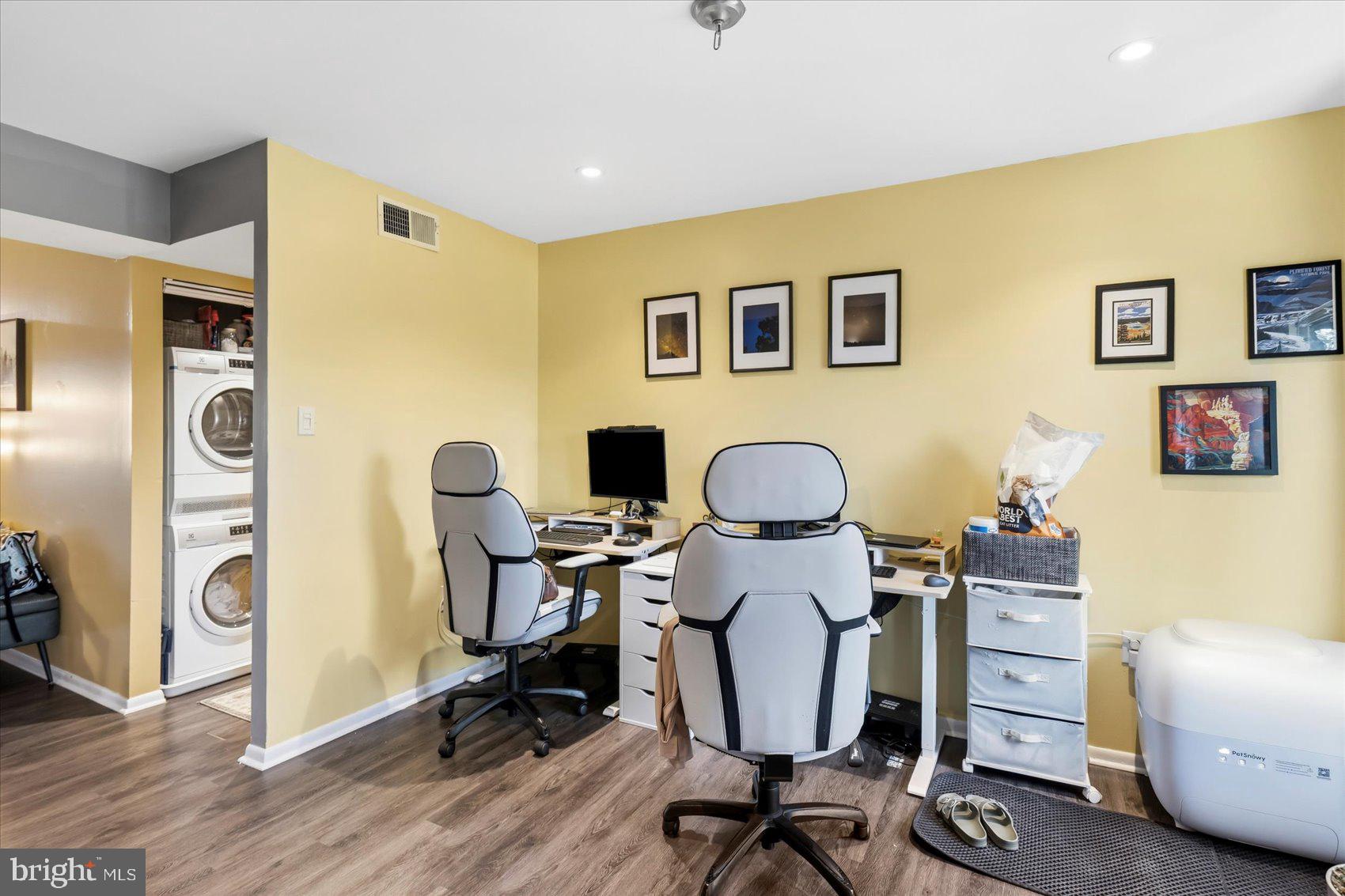 RUNNING BROOK - Residential