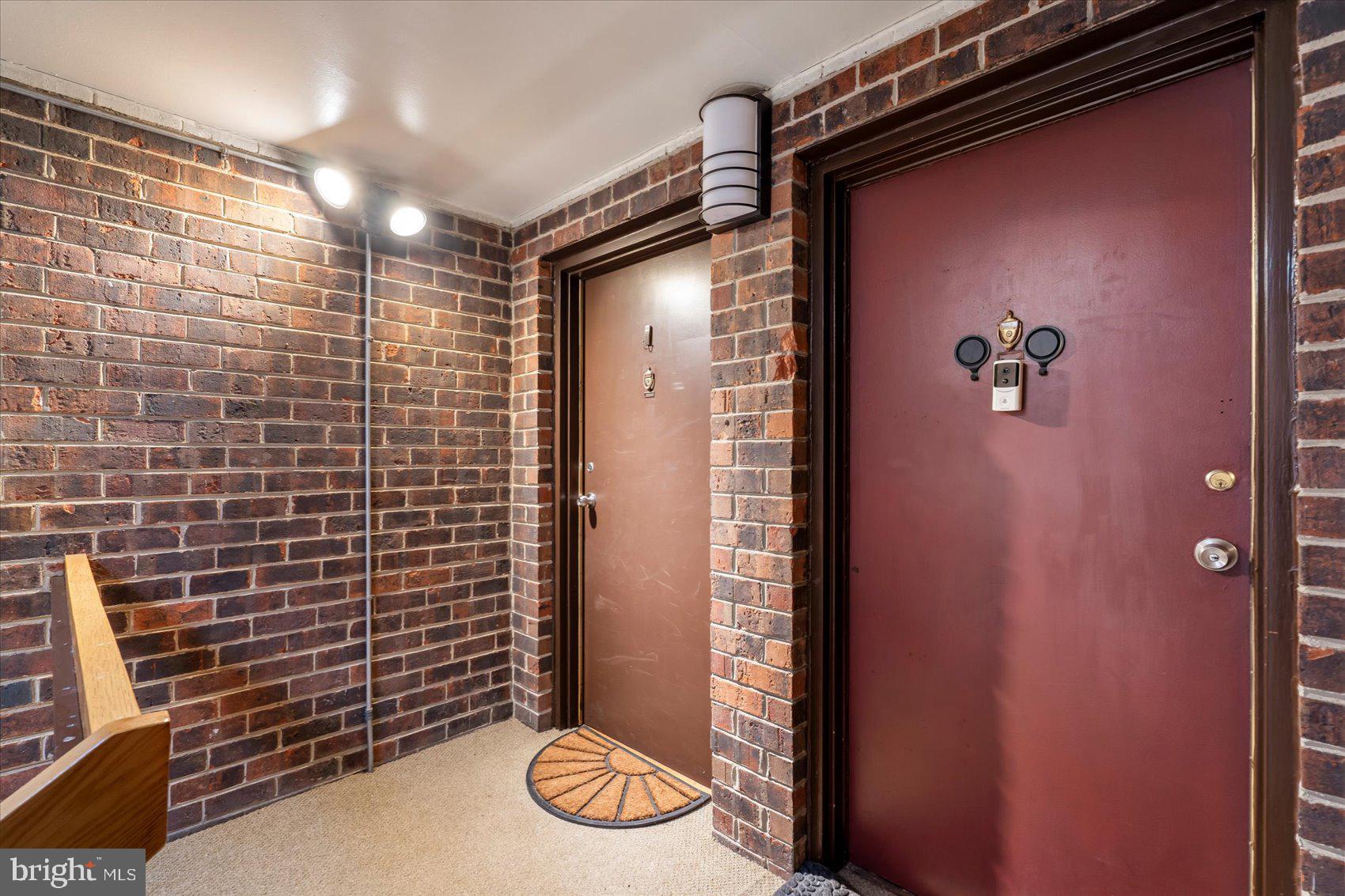 RUNNING BROOK - Residential