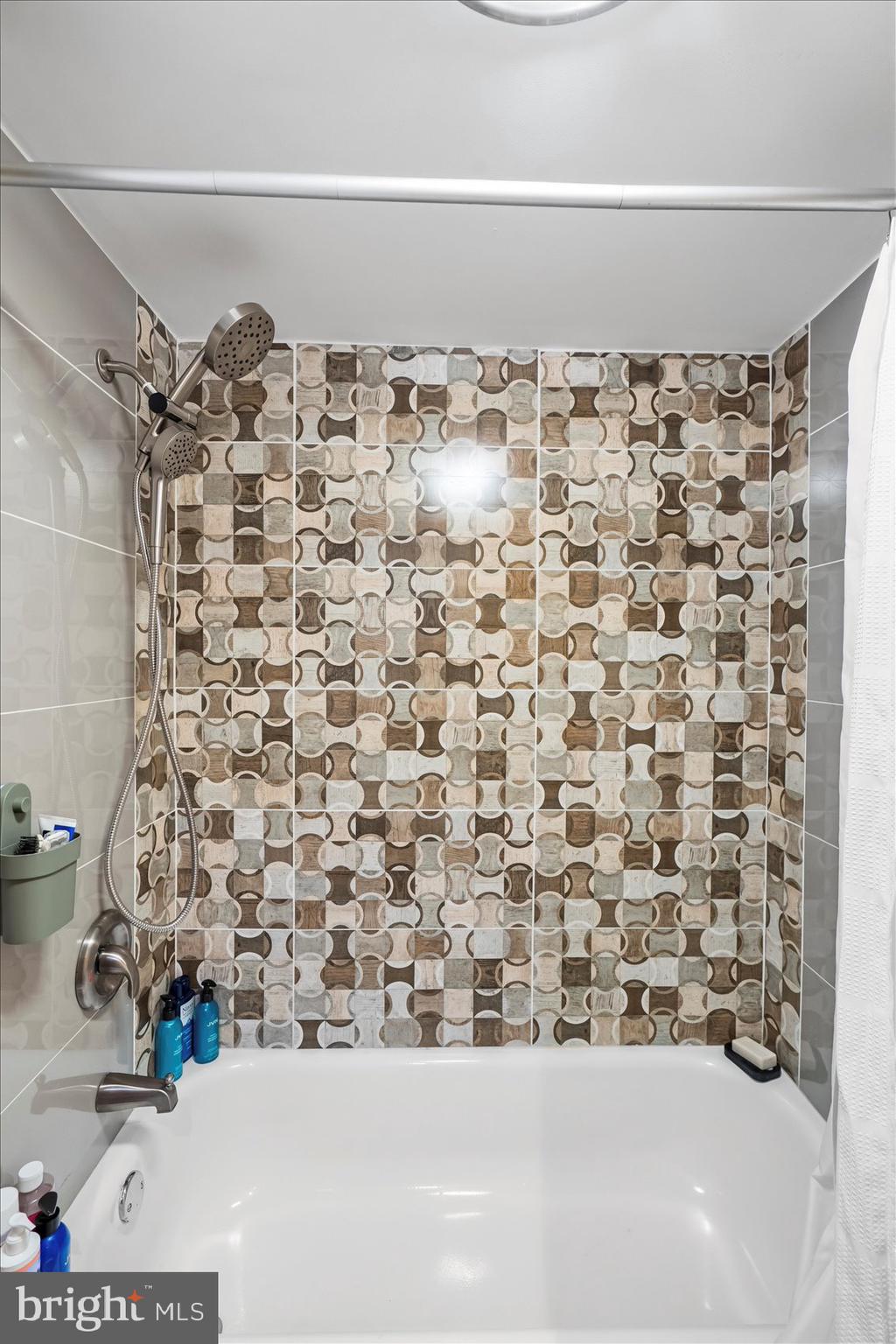 RUNNING BROOK - Residential