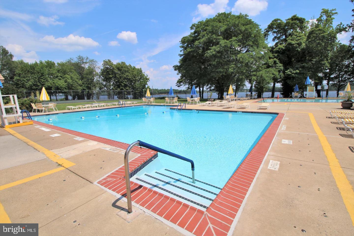 DELAIRE LANDING - Residential