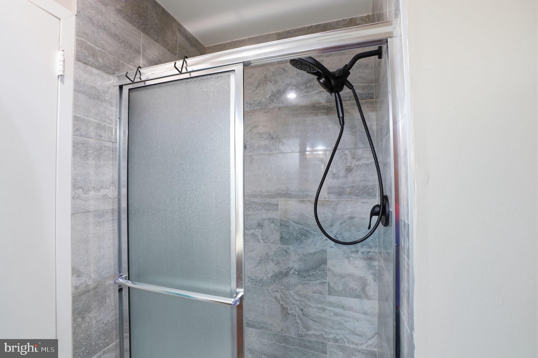 DELAIRE LANDING - Residential