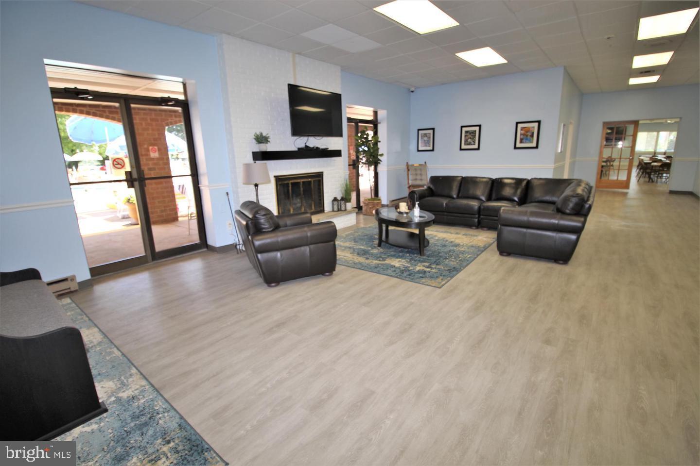 DELAIRE LANDING - Residential