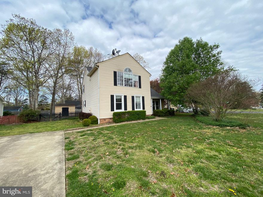 Back on the market!!! Lots of potential for this Tri-Level home with fenced back yard. NO HOA! Some newer items like windows and water heater within the last few years.   The home is being sold as is.  Fixer upper opportunity.