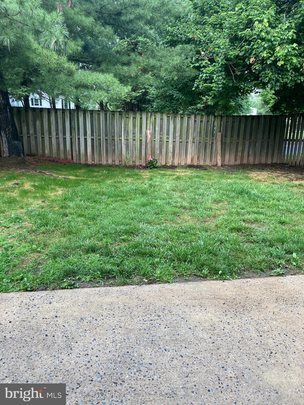 HILLCREST ORCHARDS - Residential Lease