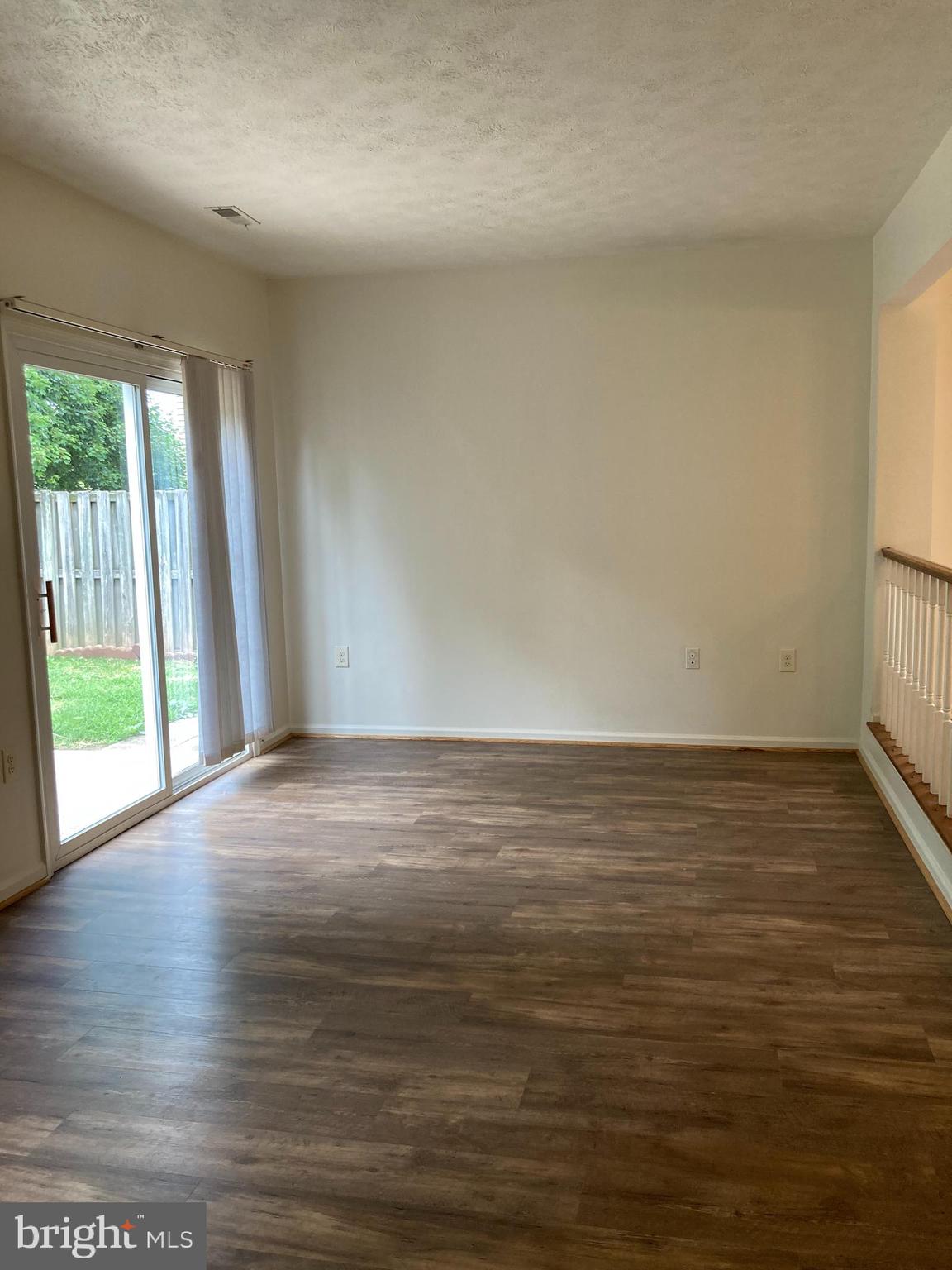 HILLCREST ORCHARDS - Residential Lease