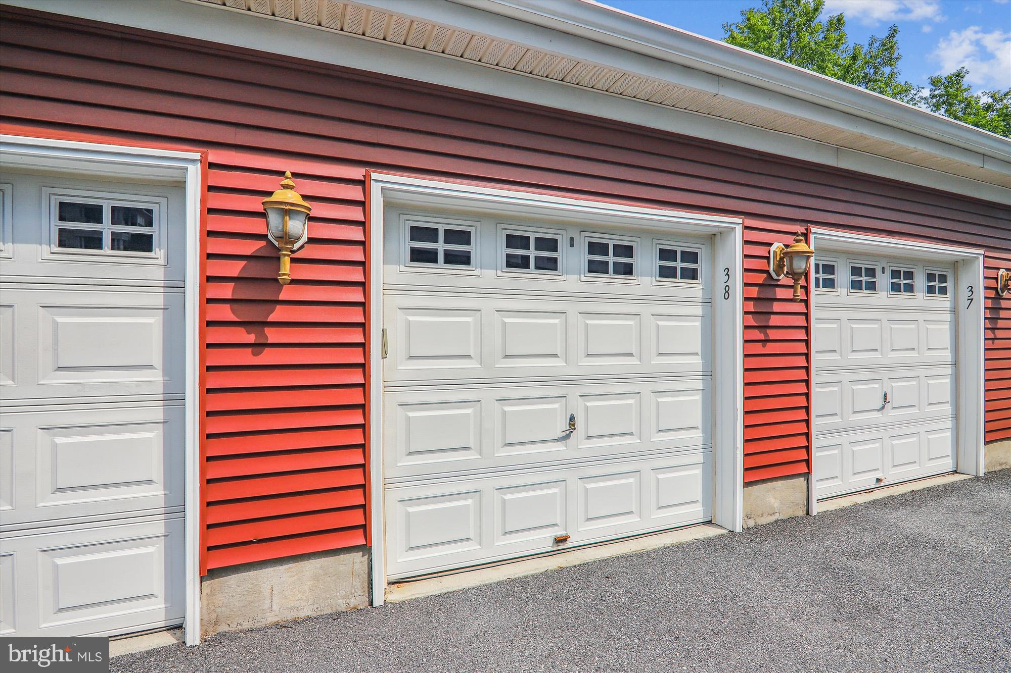 VICTORIA FALLS 4 CONDO-P - Residential