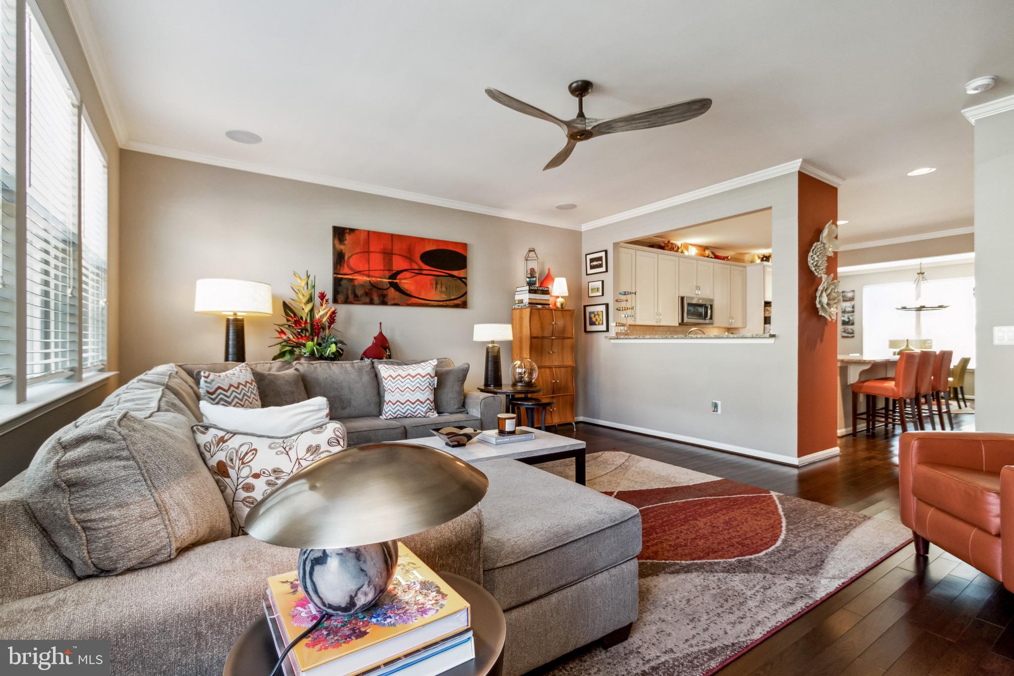 MADISON CRESCENT - Residential