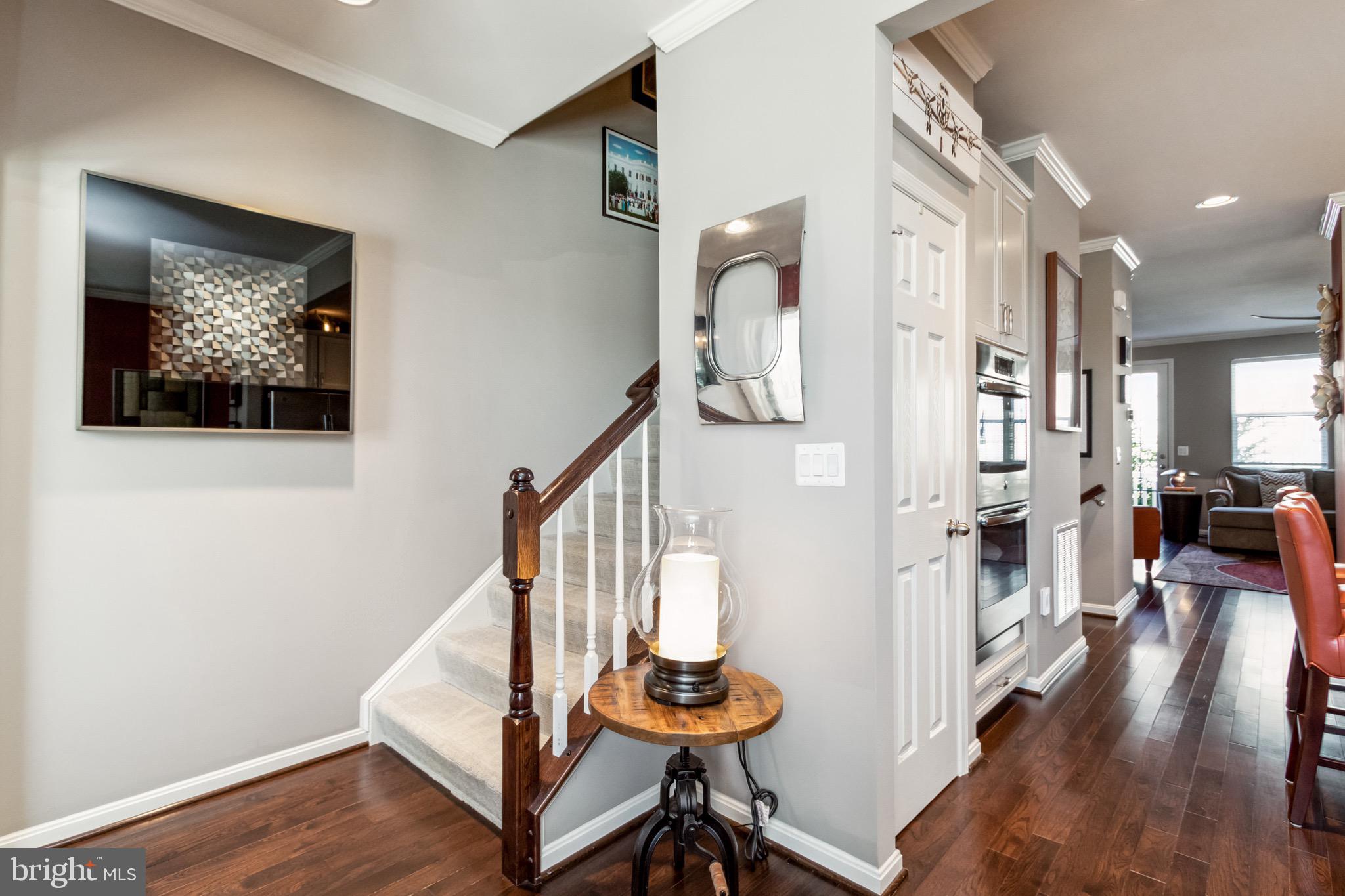 MADISON CRESCENT - Residential