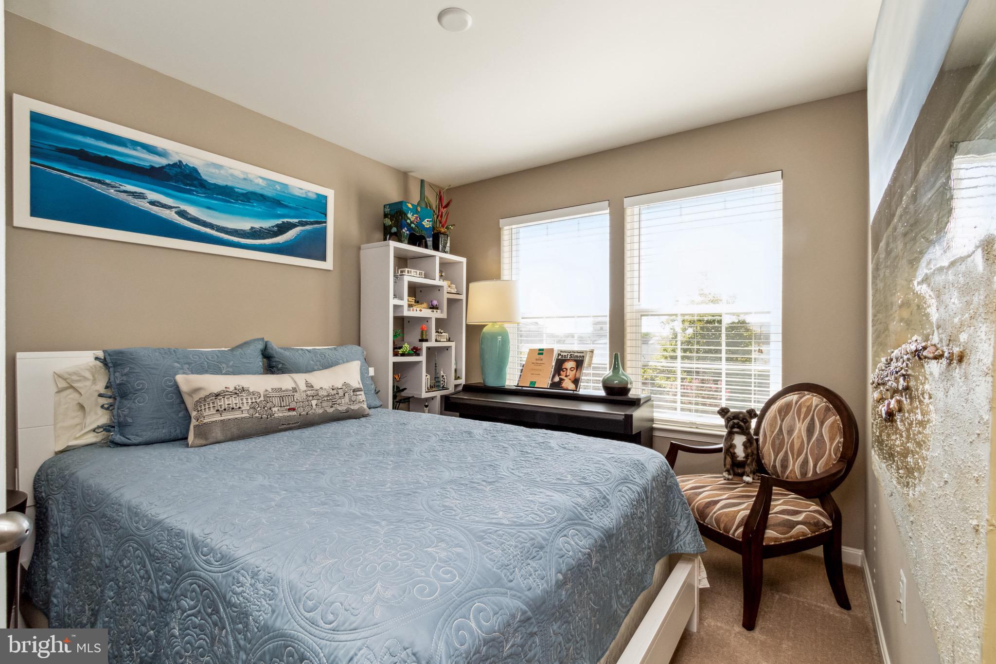 MADISON CRESCENT - Residential