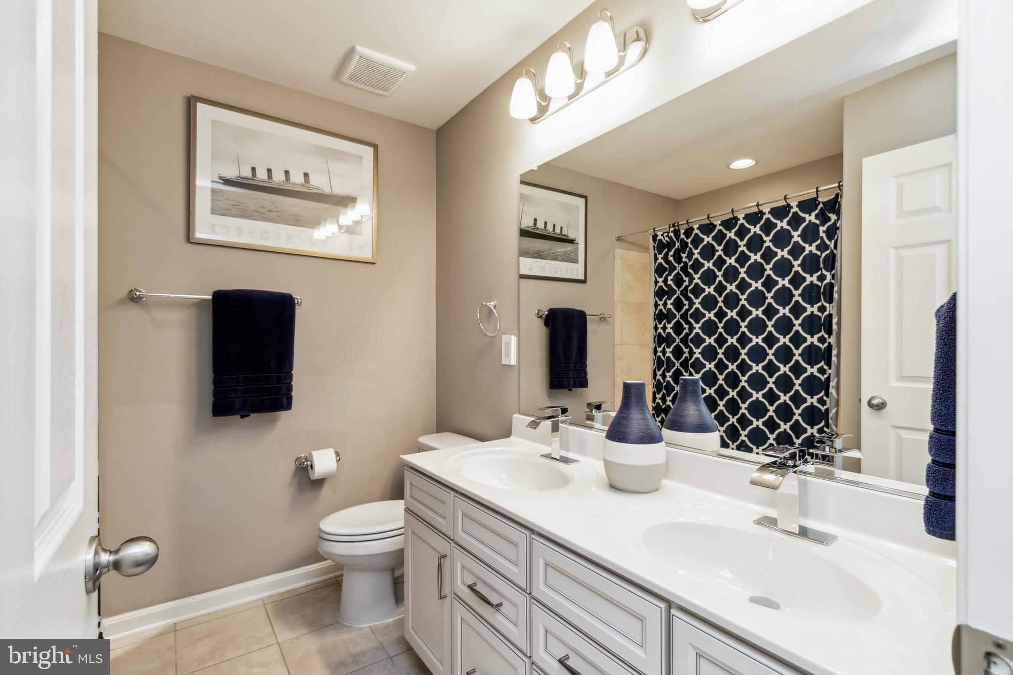 MADISON CRESCENT - Residential