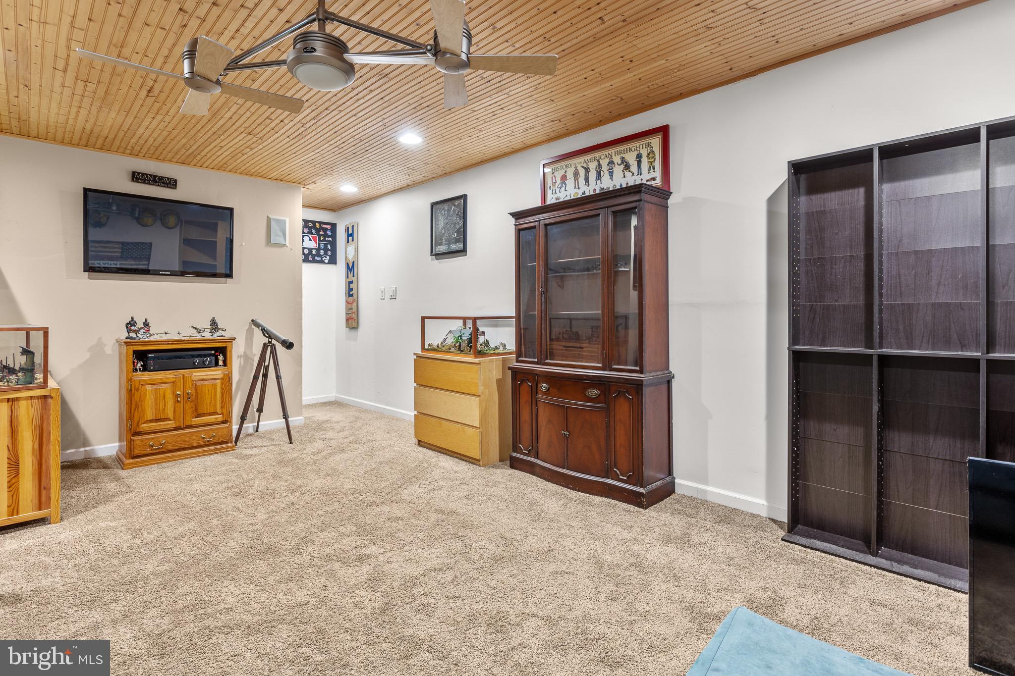 SUMMIT - Residential