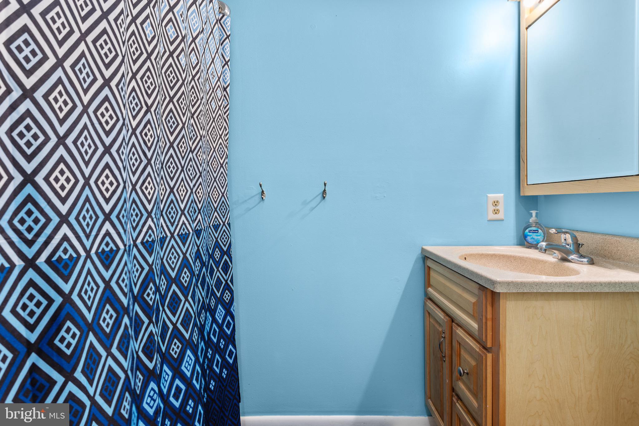 SUMMIT - Residential