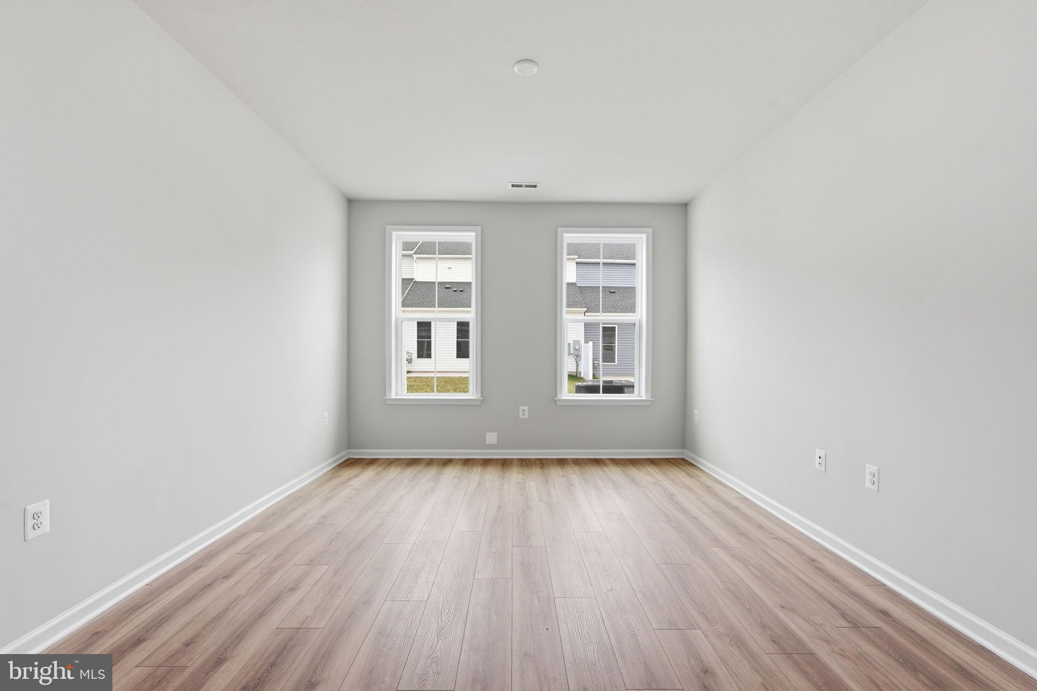 HIATT POINTE AT SNOWDEN BRIDGE - Residential