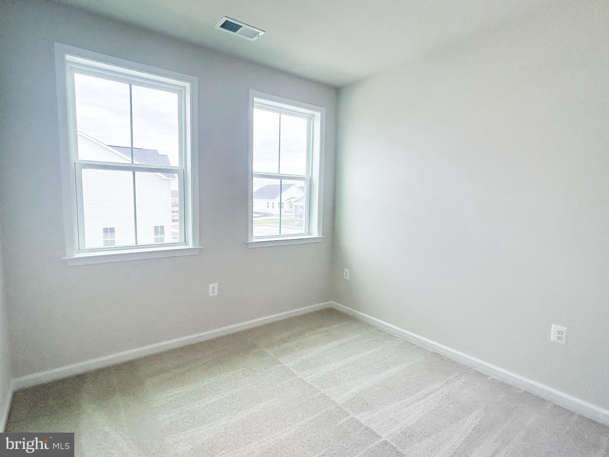 HIATT POINTE AT SNOWDEN BRIDGE - Residential