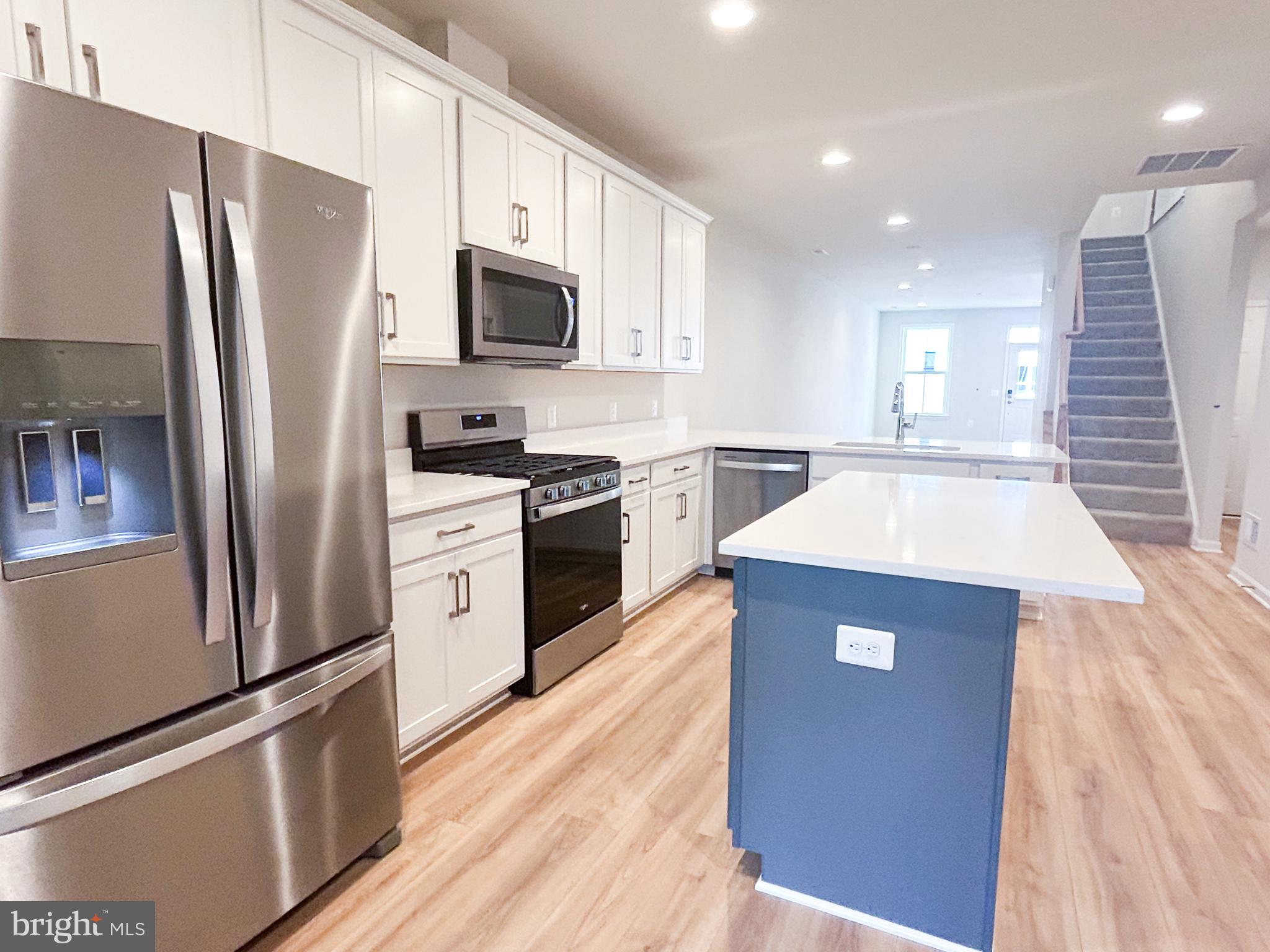 HIATT POINTE AT SNOWDEN BRIDGE - Residential