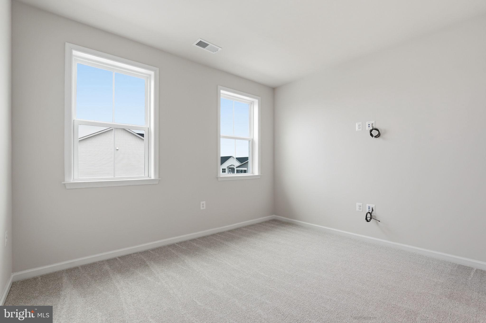 HIATT POINTE AT SNOWDEN BRIDGE - Residential