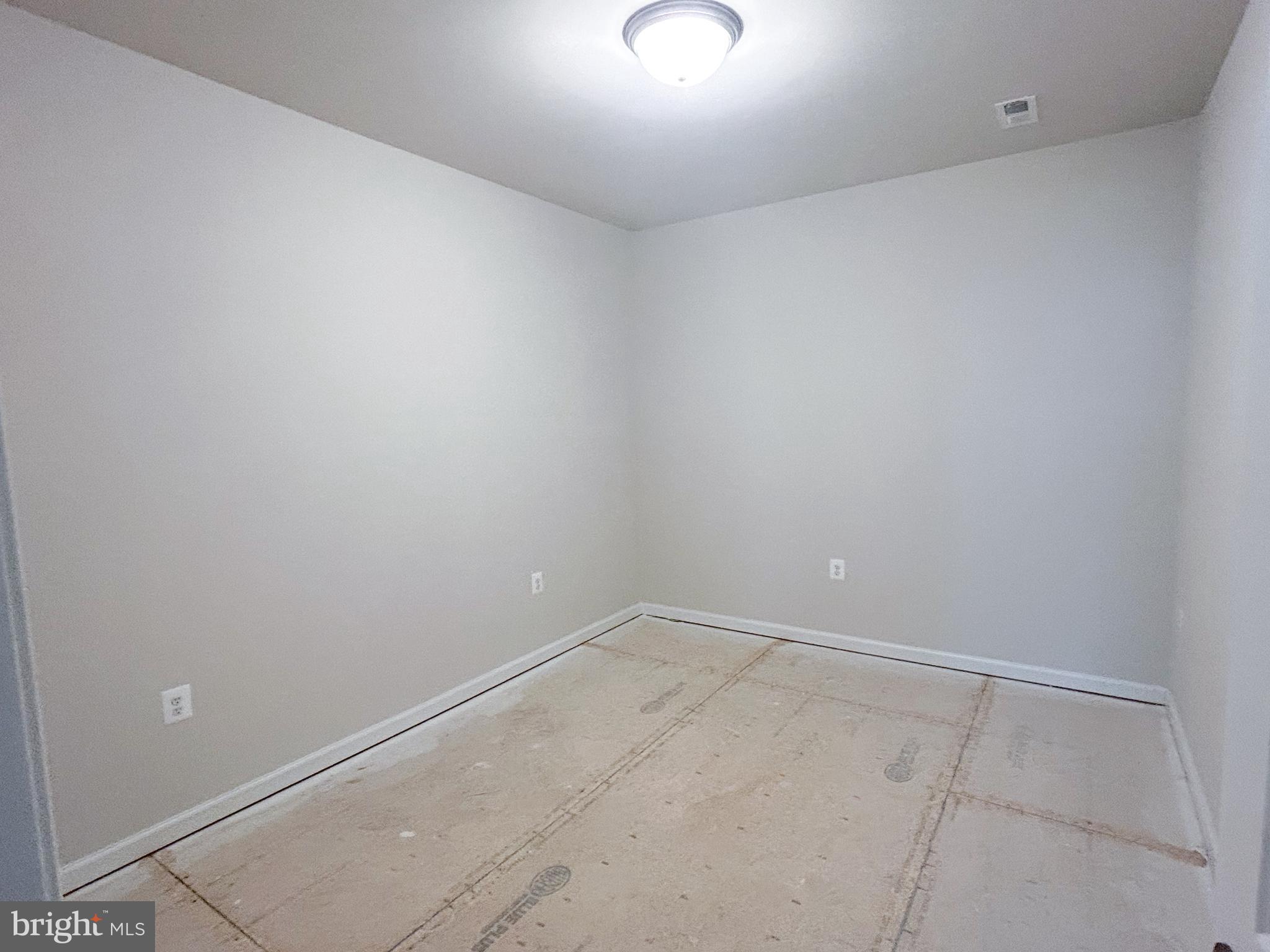 HIATT POINTE AT SNOWDEN BRIDGE - Residential