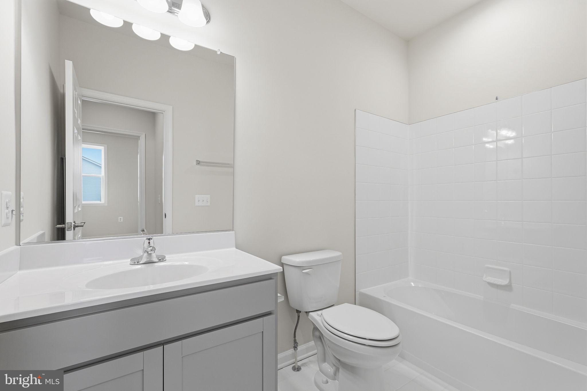 HIATT POINTE AT SNOWDEN BRIDGE - Residential