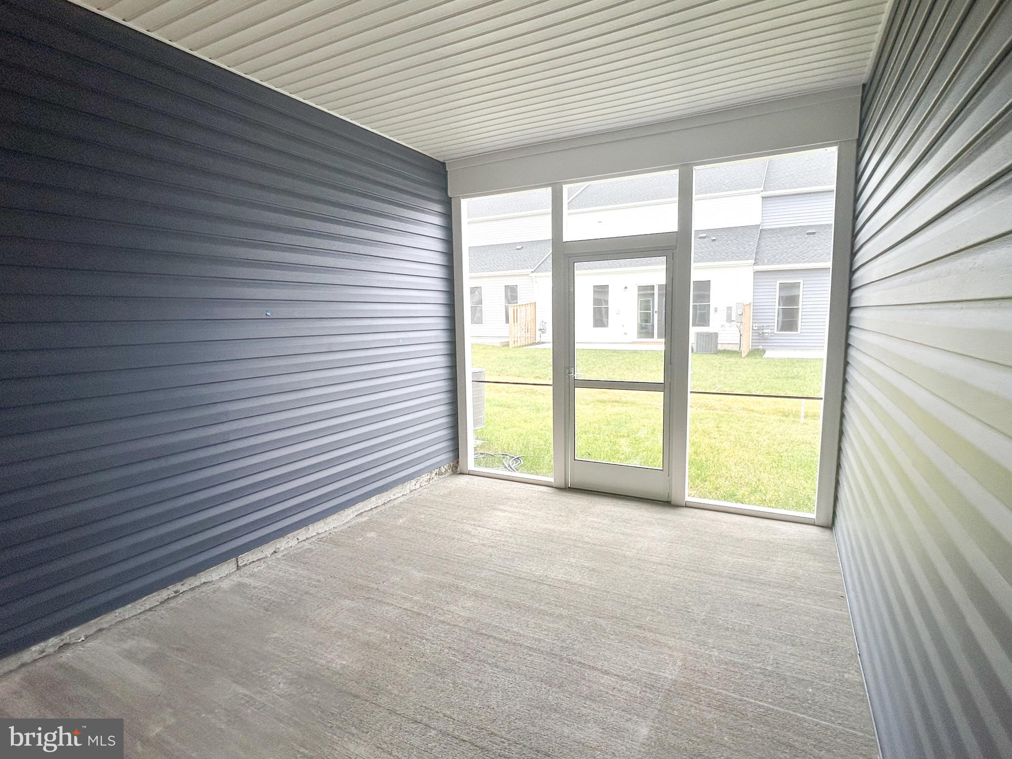 HIATT POINTE AT SNOWDEN BRIDGE - Residential