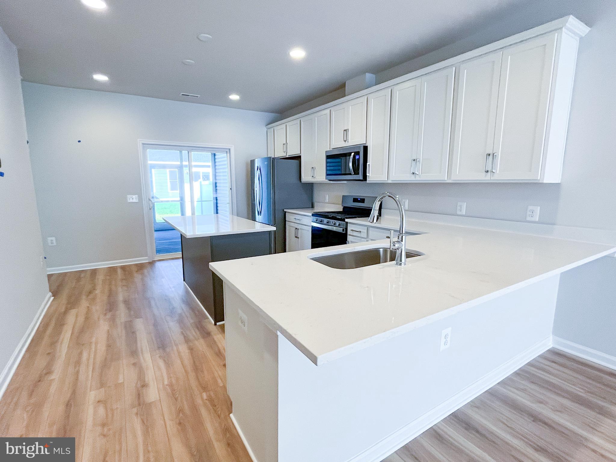 HIATT POINTE AT SNOWDEN BRIDGE - Residential